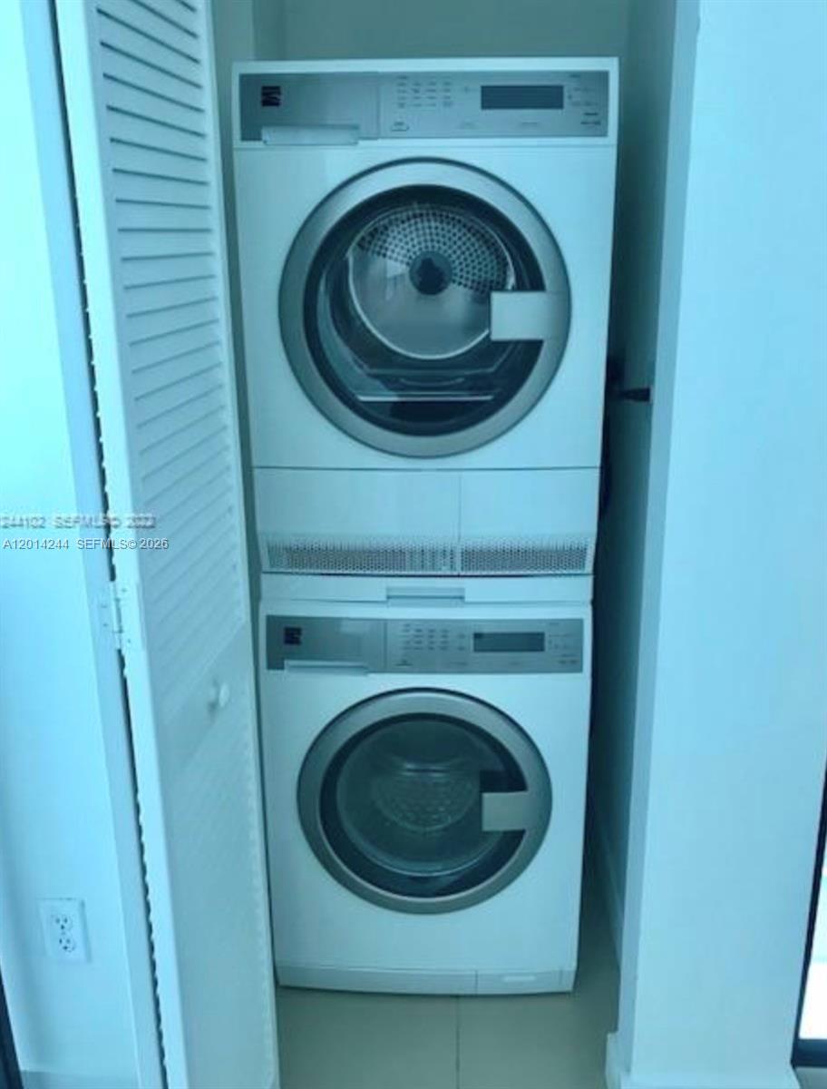 300 S Biscayne Blvd # L32 Unit: L-L32