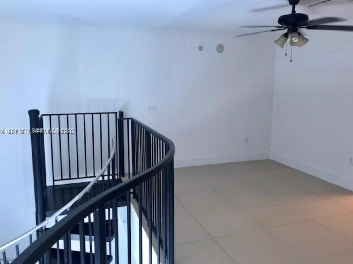 300 S Biscayne Blvd # L32 Unit: L-L32