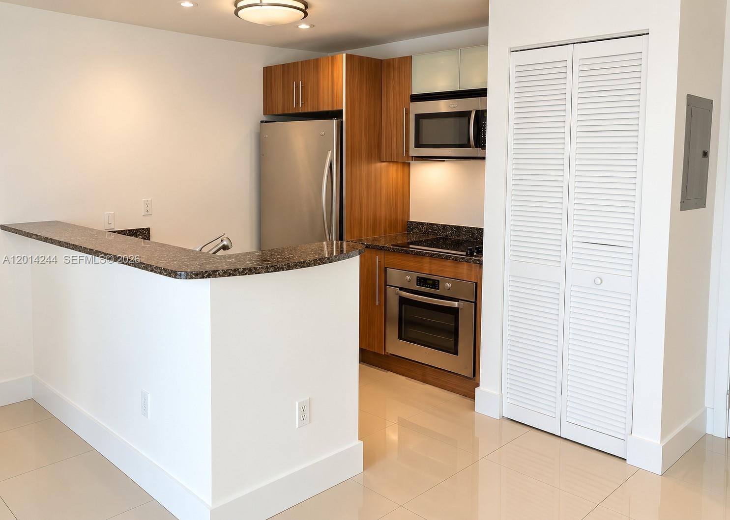 300 S Biscayne Blvd # L32 Unit: L-L32