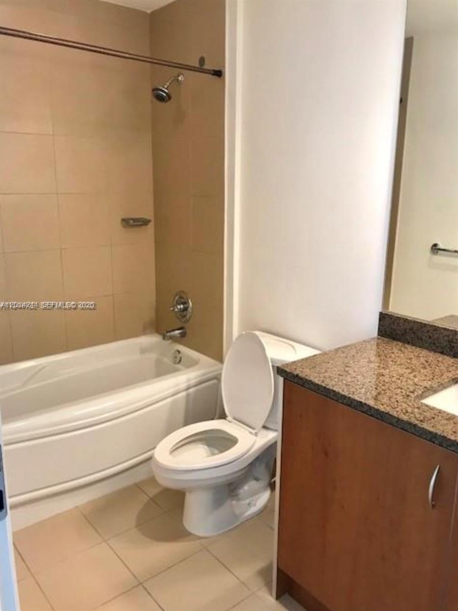 300 S Biscayne Blvd # L32 Unit: L-L32