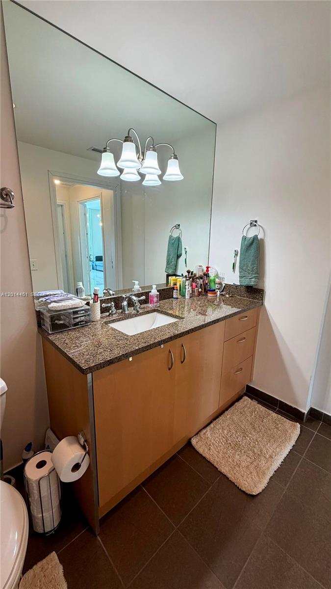 300 S Biscayne Blvd # 3212 Unit: T-3212