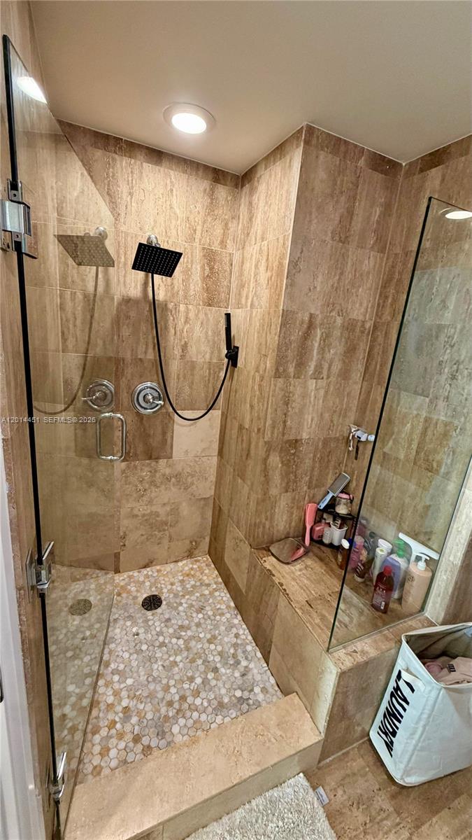 300 S Biscayne Blvd # 3212 Unit: T-3212