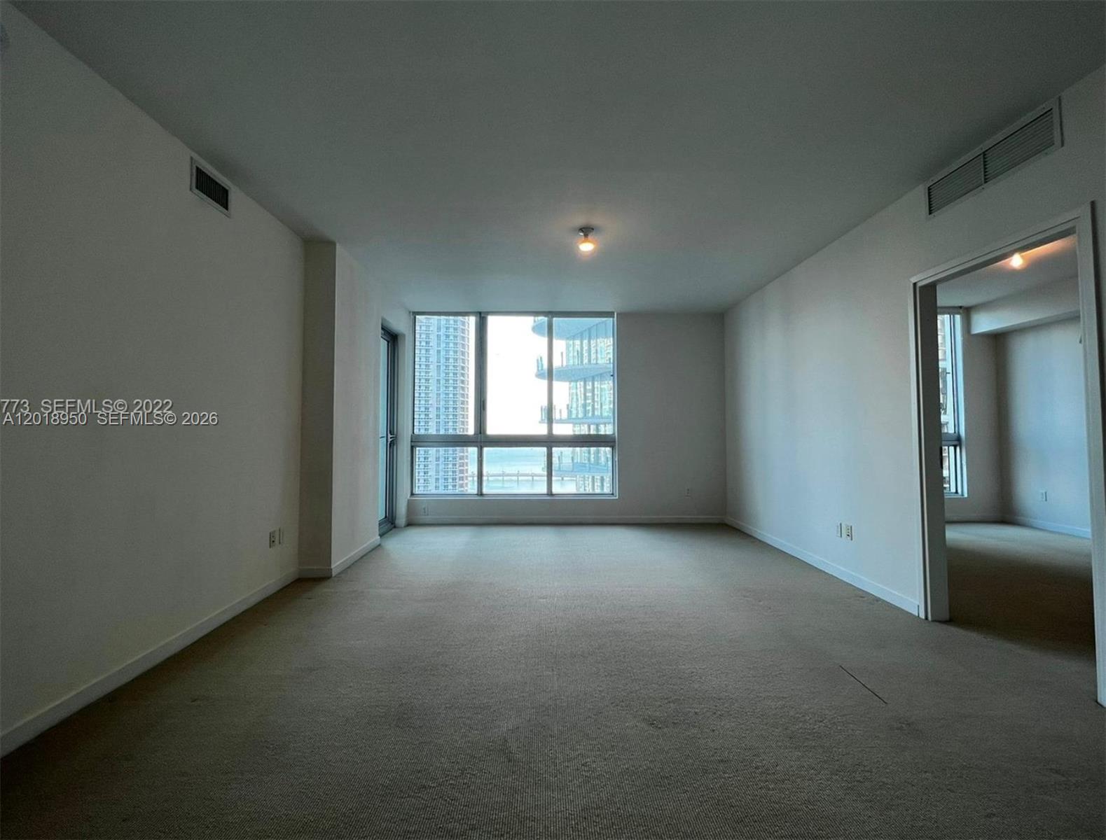 300 S Biscayne Blvd # 1606 Unit: T-1606