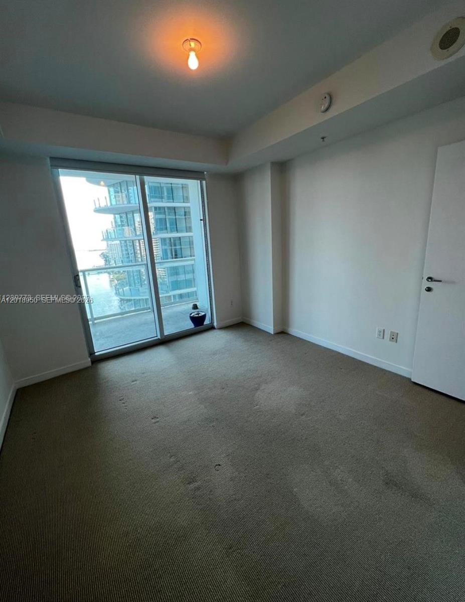 300 S Biscayne Blvd # 1606 Unit: T-1606