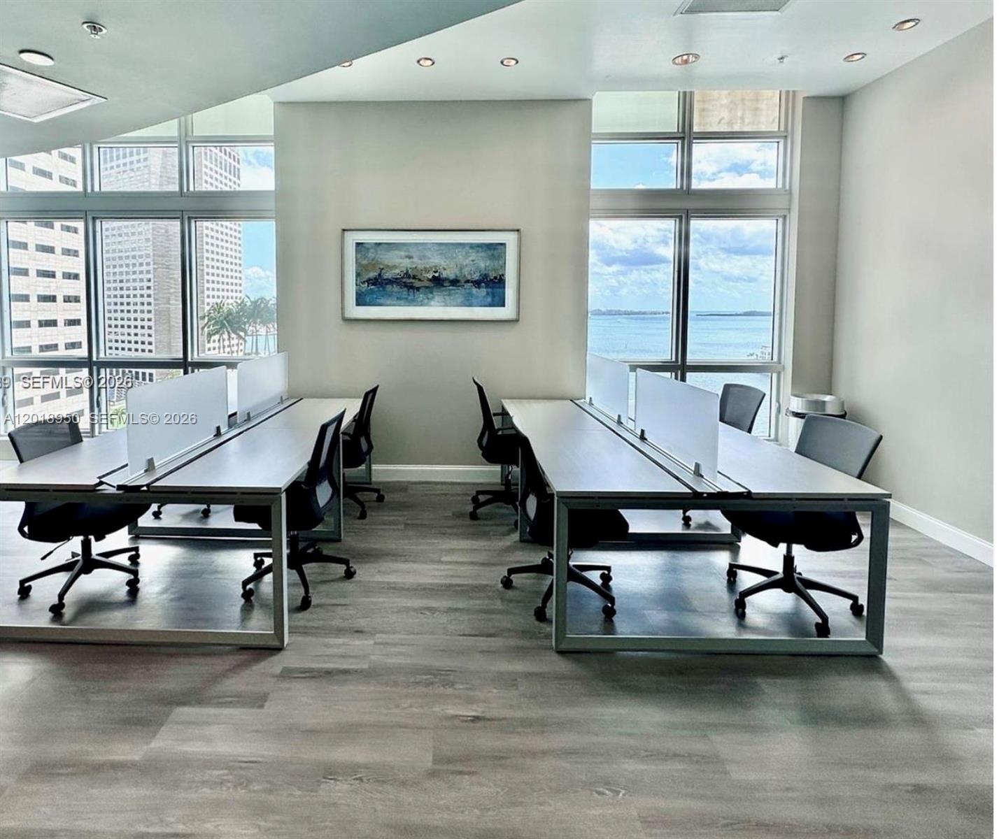 300 S Biscayne Blvd # 1606 Unit: T-1606