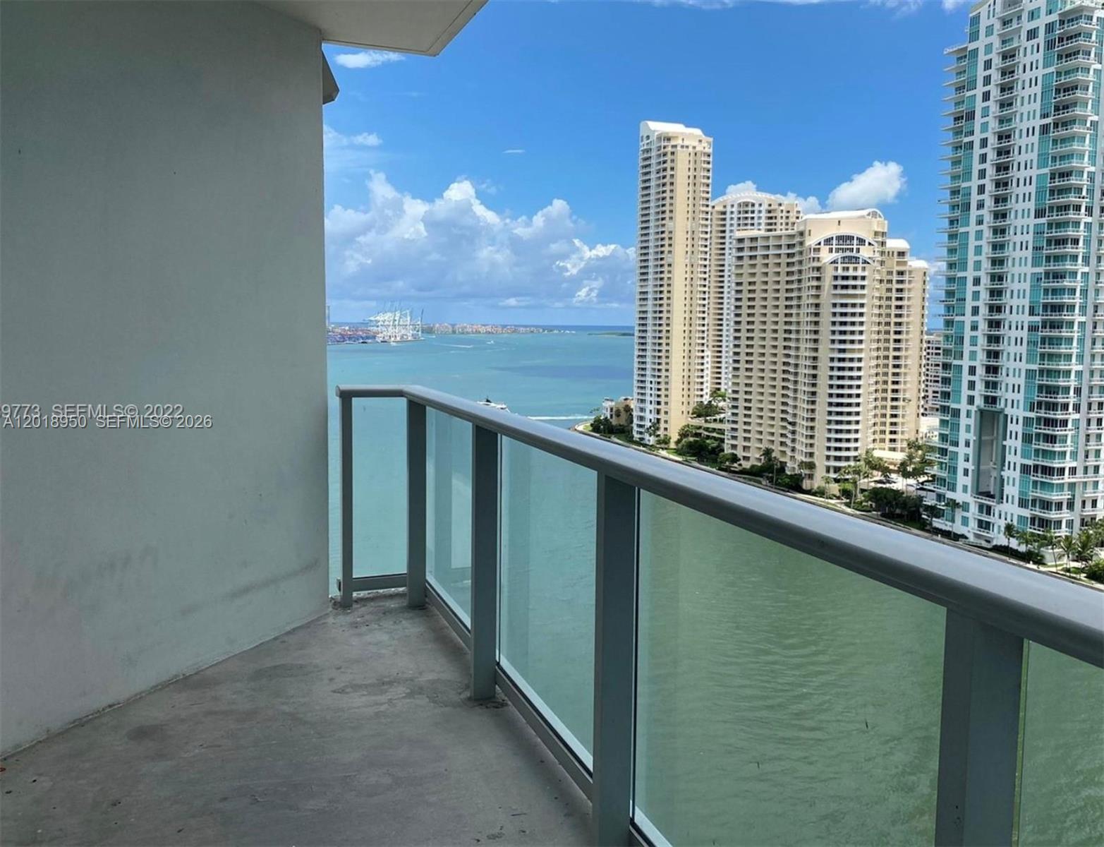 300 S Biscayne Blvd # 1606 Unit: T-1606