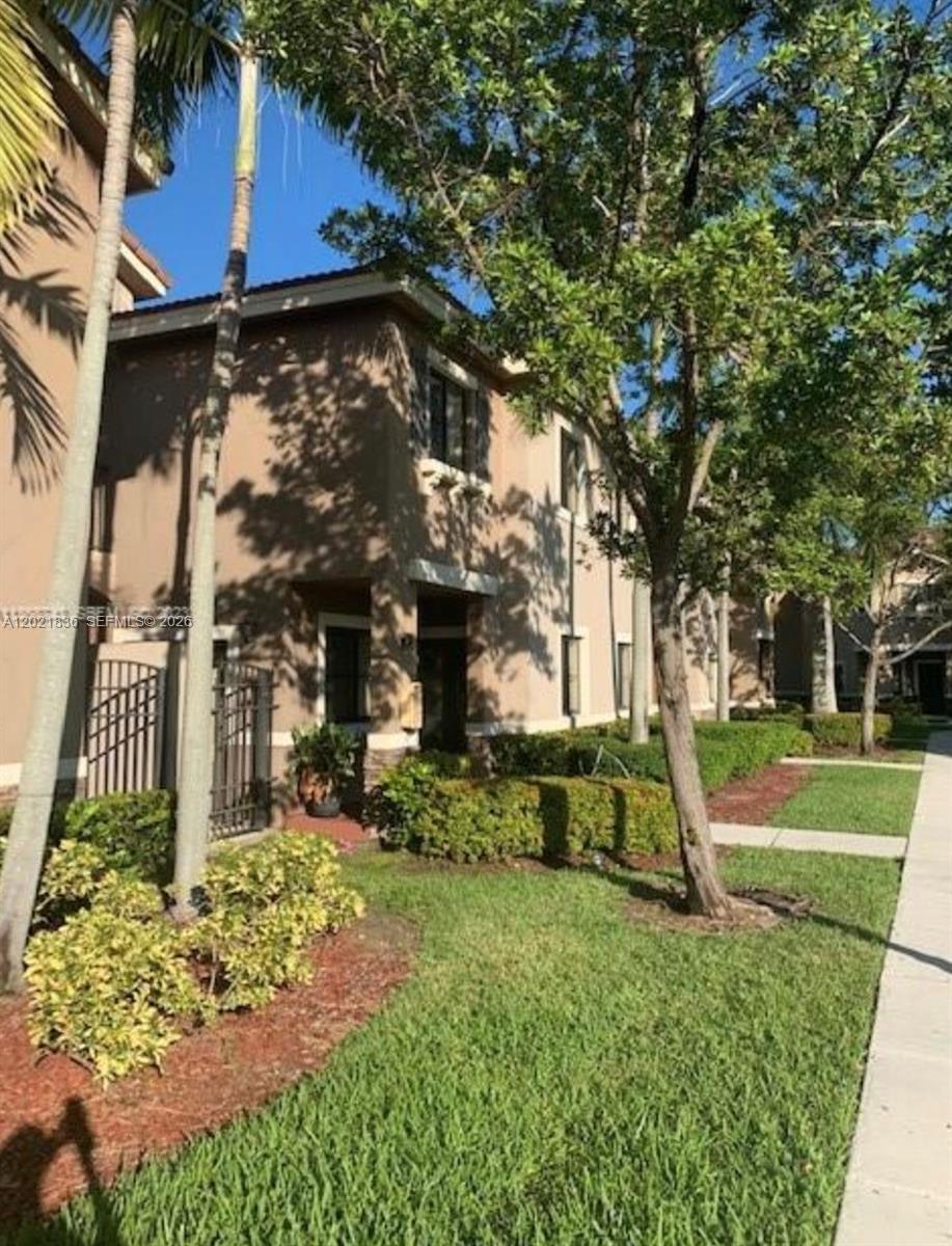 22631 SW 88th Pl # 18 Unit: 5-18