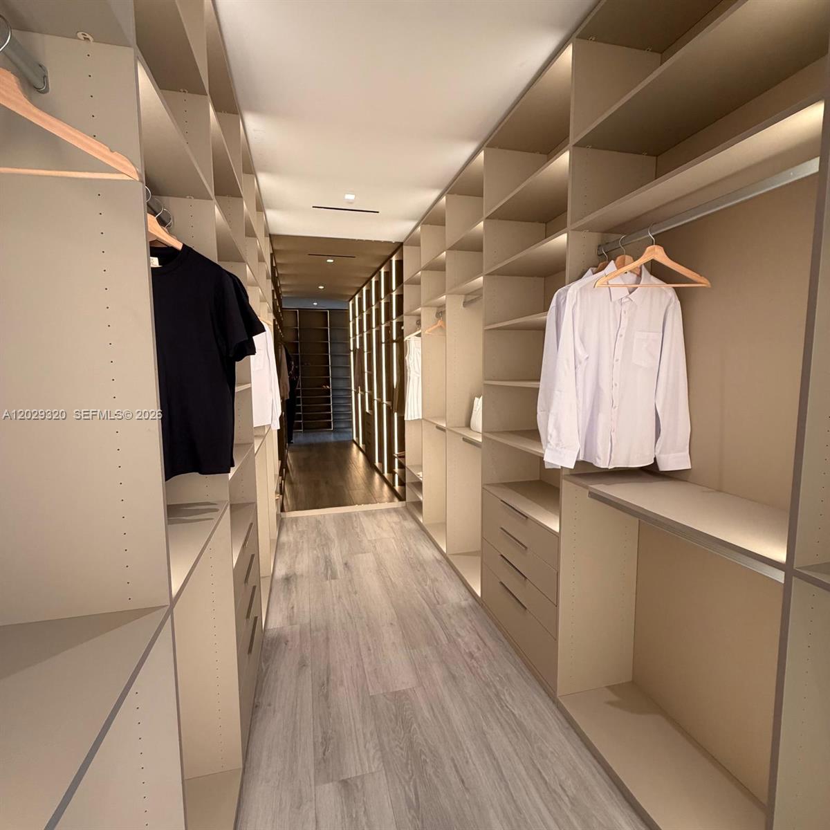 2100 S Miami Ave