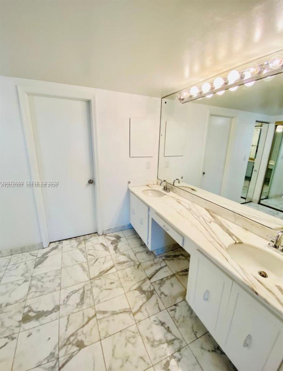 155 Ocean Lane Dr # 504