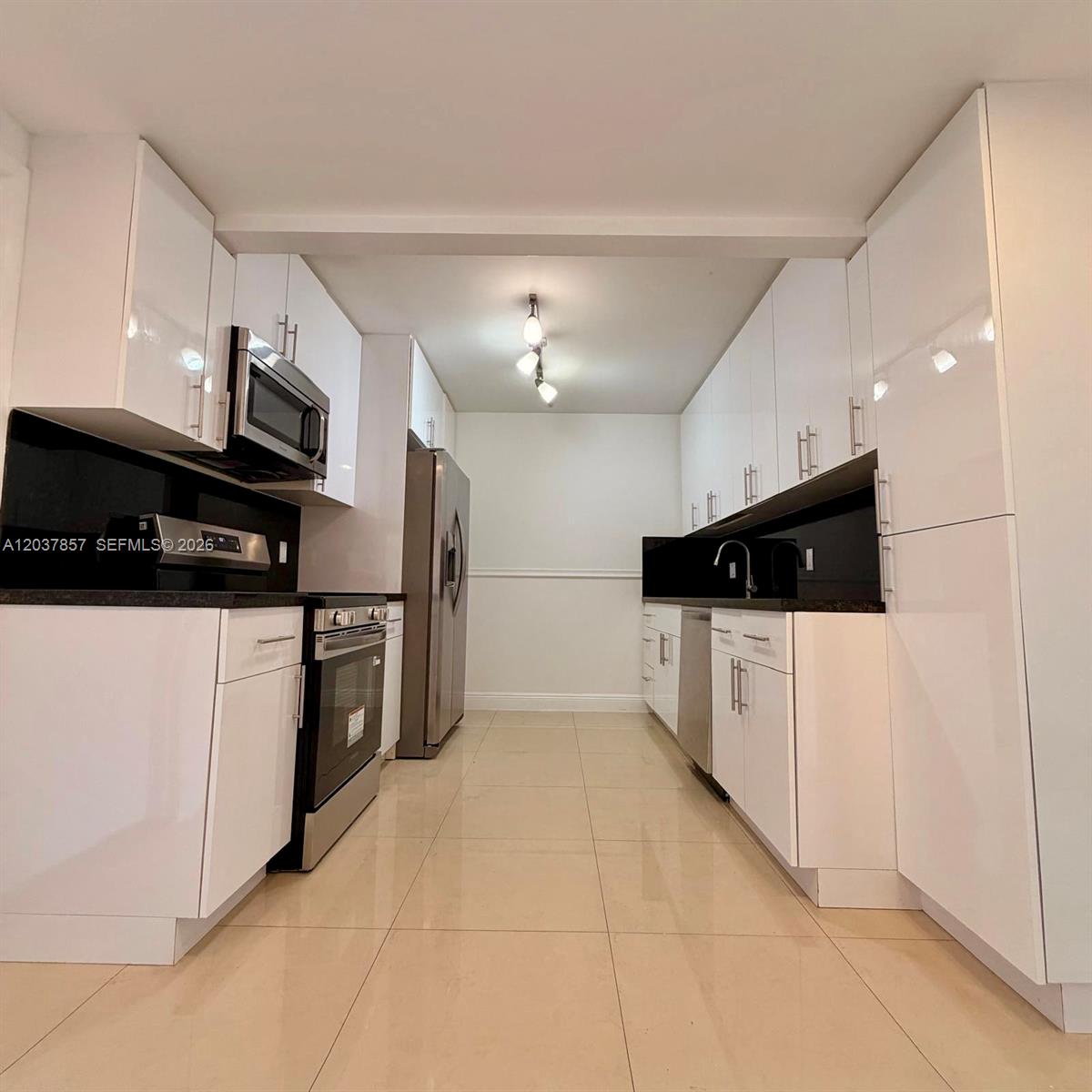 155 Ocean Lane Dr # 504