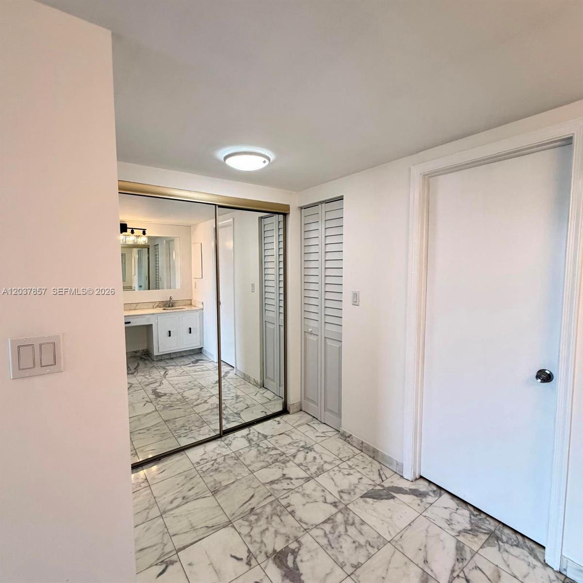 155 Ocean Lane Dr # 504