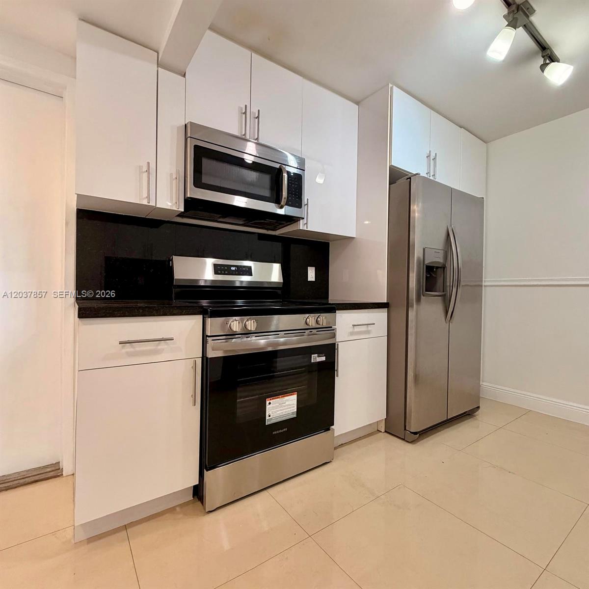 155 Ocean Lane Dr # 504