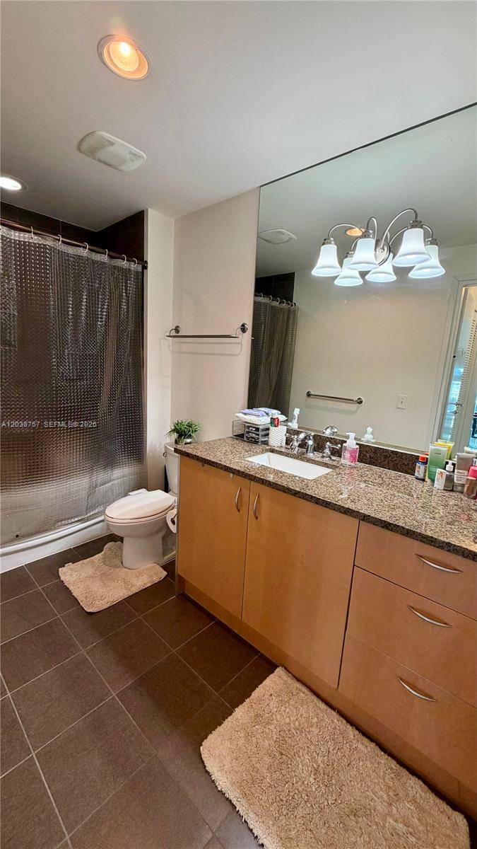 300 S Biscayne Blvd # 3212 Unit: T-3212