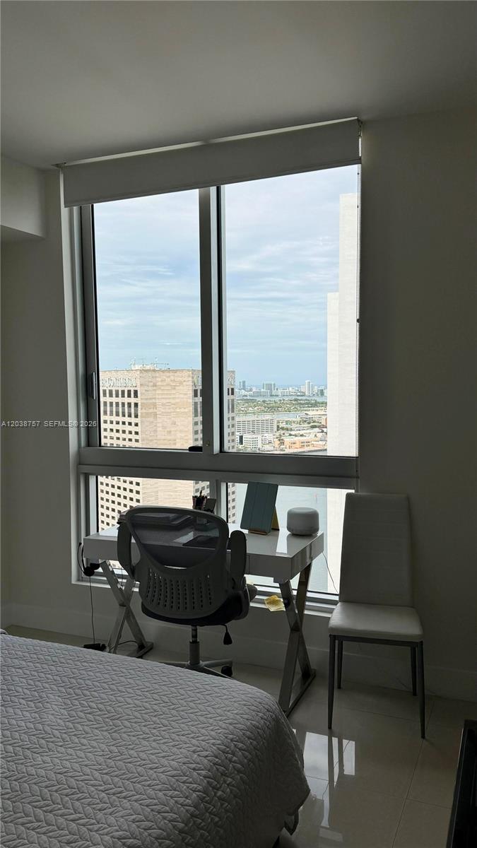 300 S Biscayne Blvd # 3212 Unit: T-3212