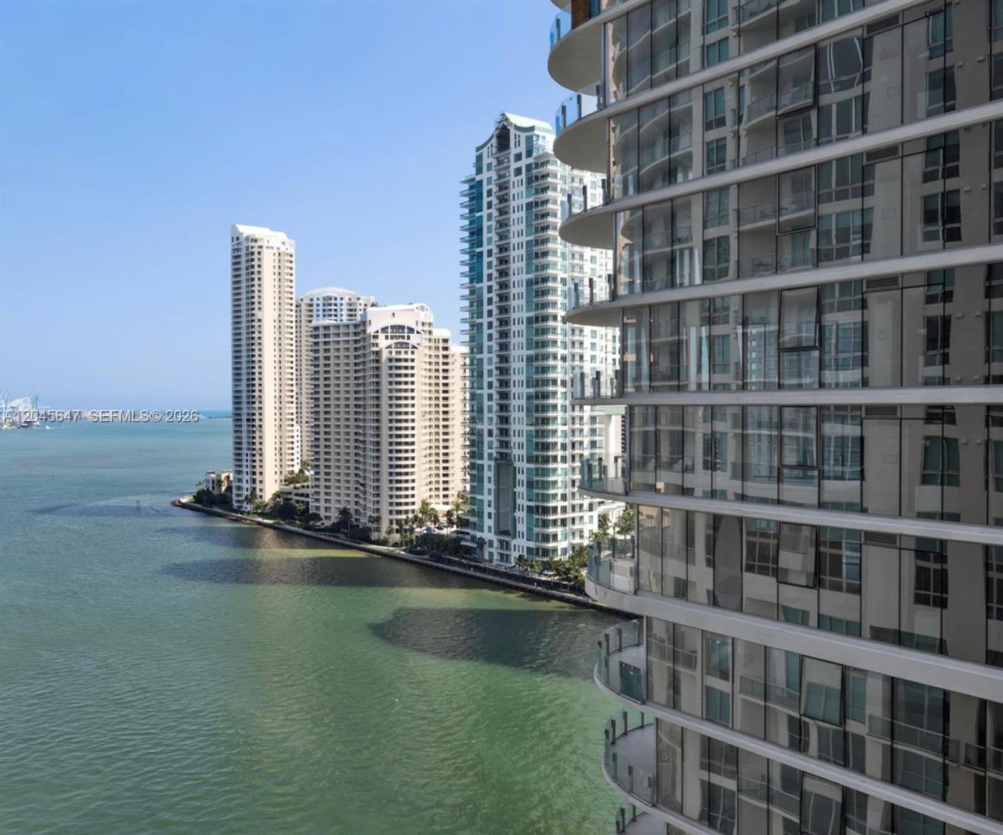 300 S Biscayne Blvd # 2302 Unit: T-2302
