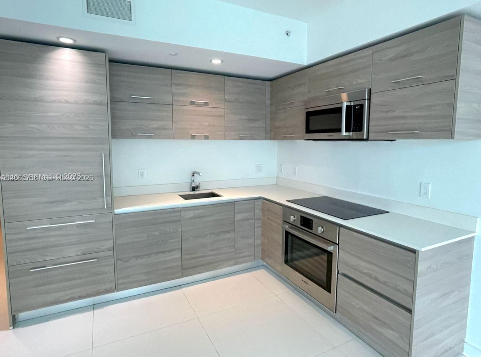 1300 S Miami Ave Unit: 1008