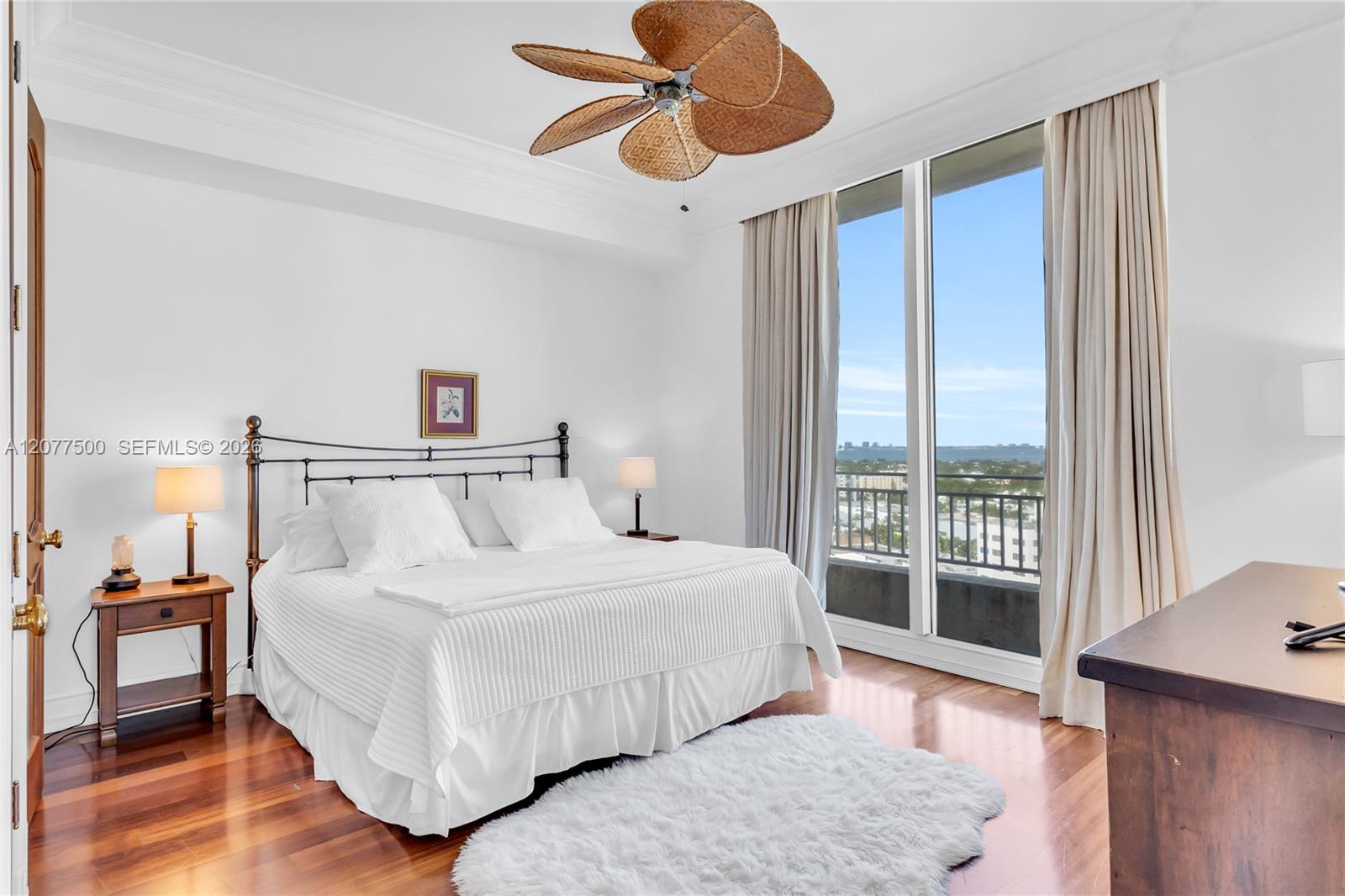 791 Crandon Blvd Unit: PH04