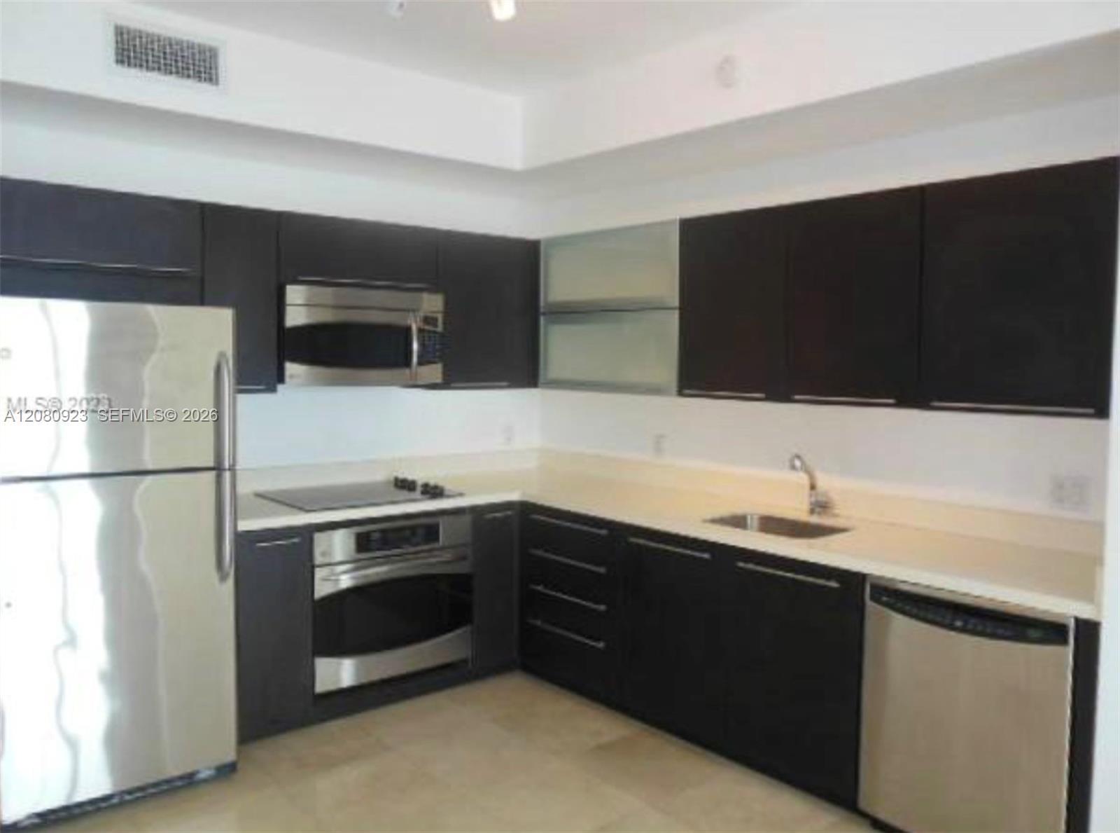 90 SW 3rd St # 2210