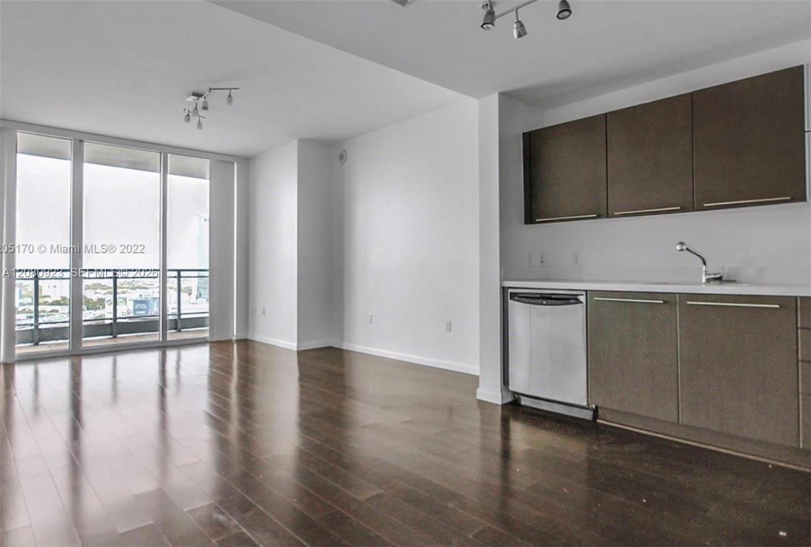 90 SW 3rd St # 2210