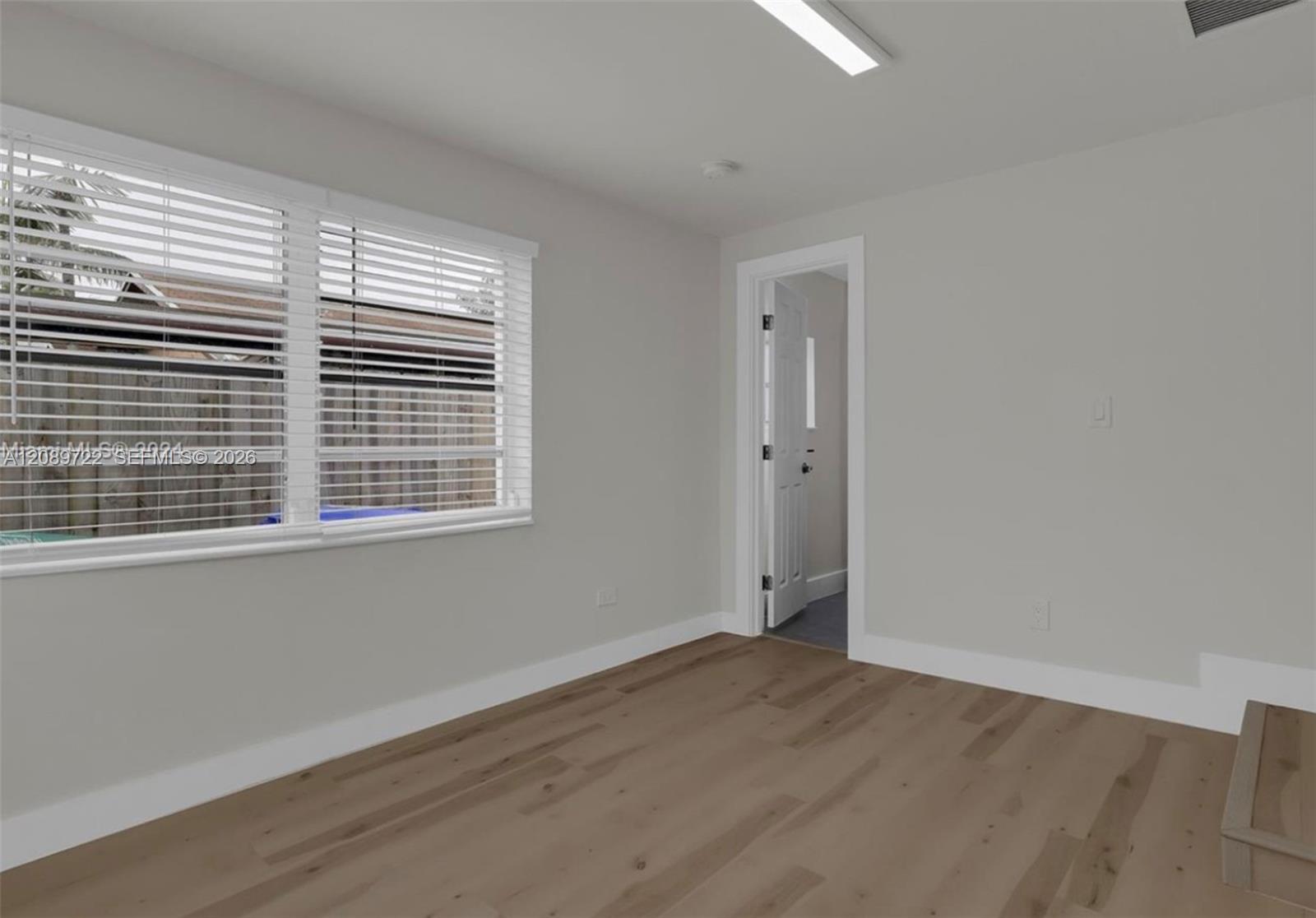 345 NW 44th St