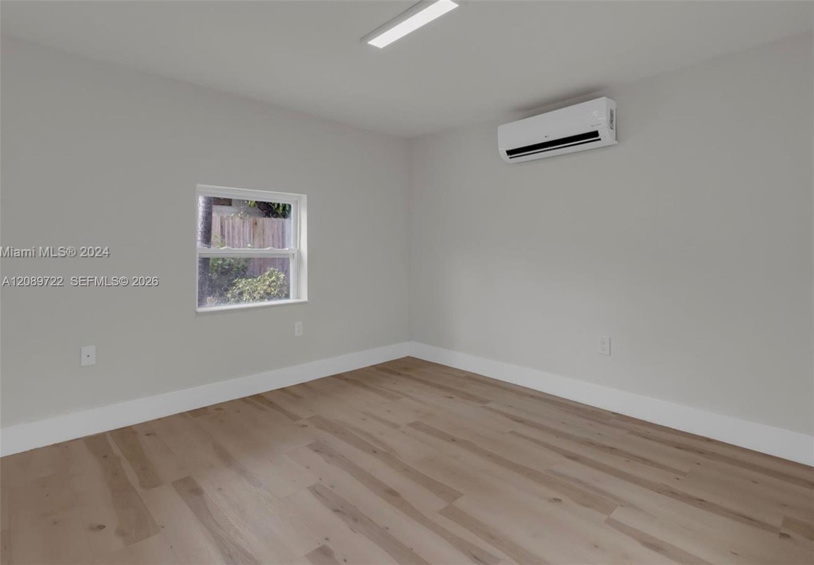 345 NW 44th St