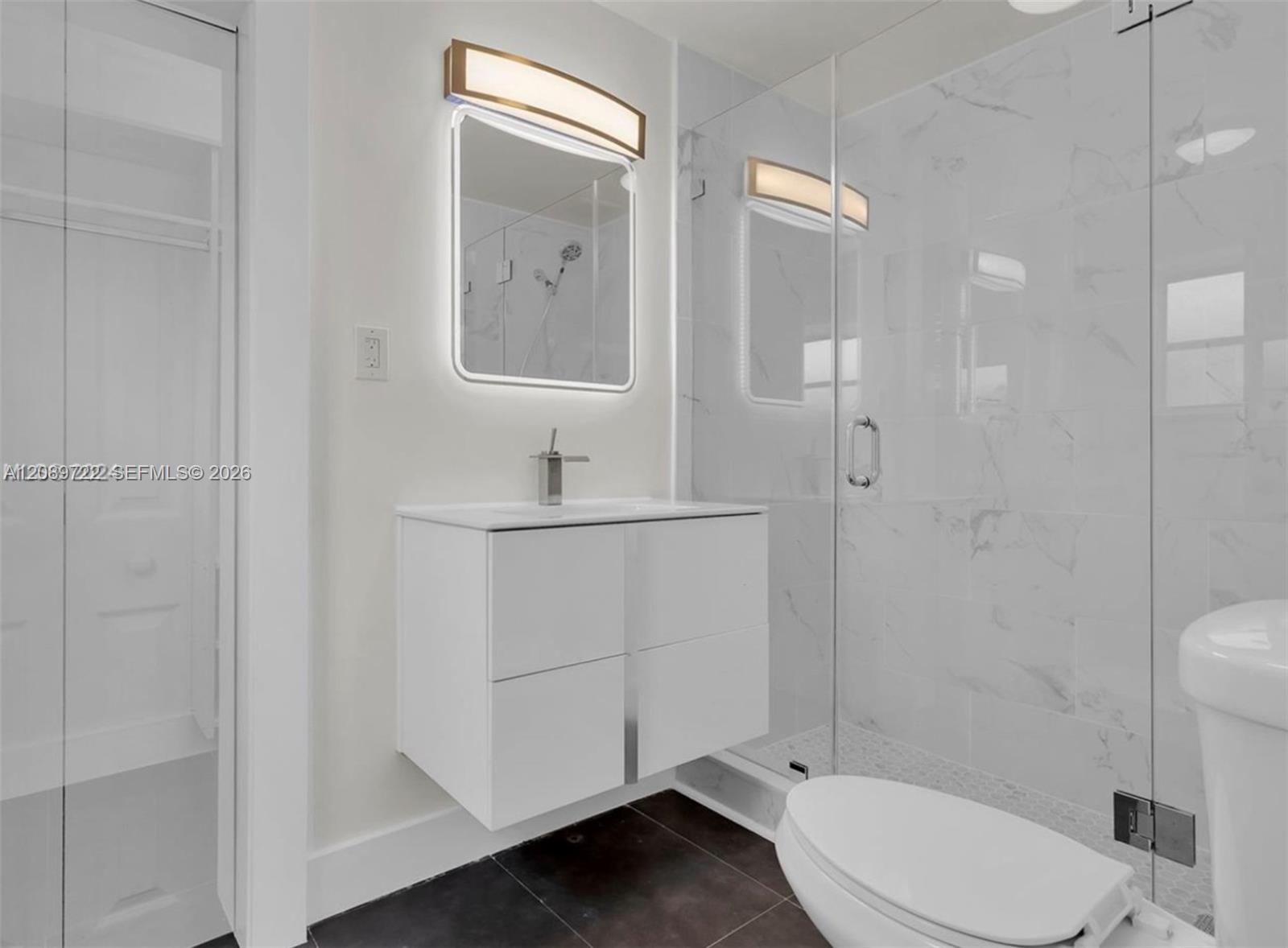 345 NW 44th St