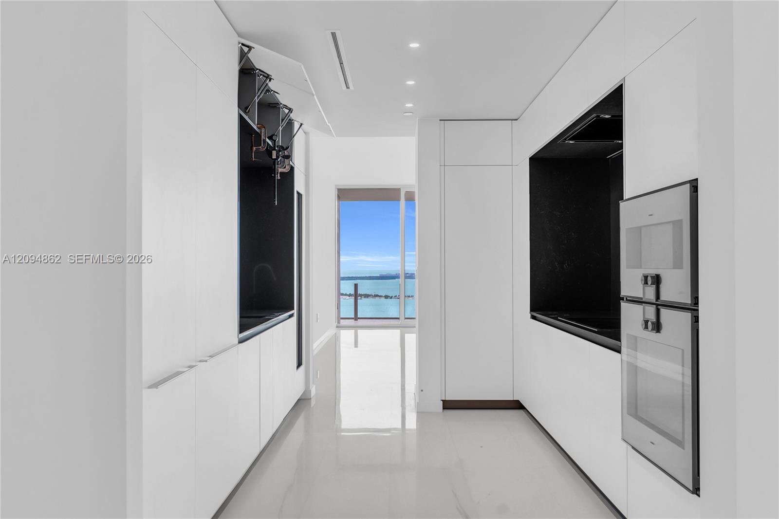 300 Biscayne Blvd Way # 4203