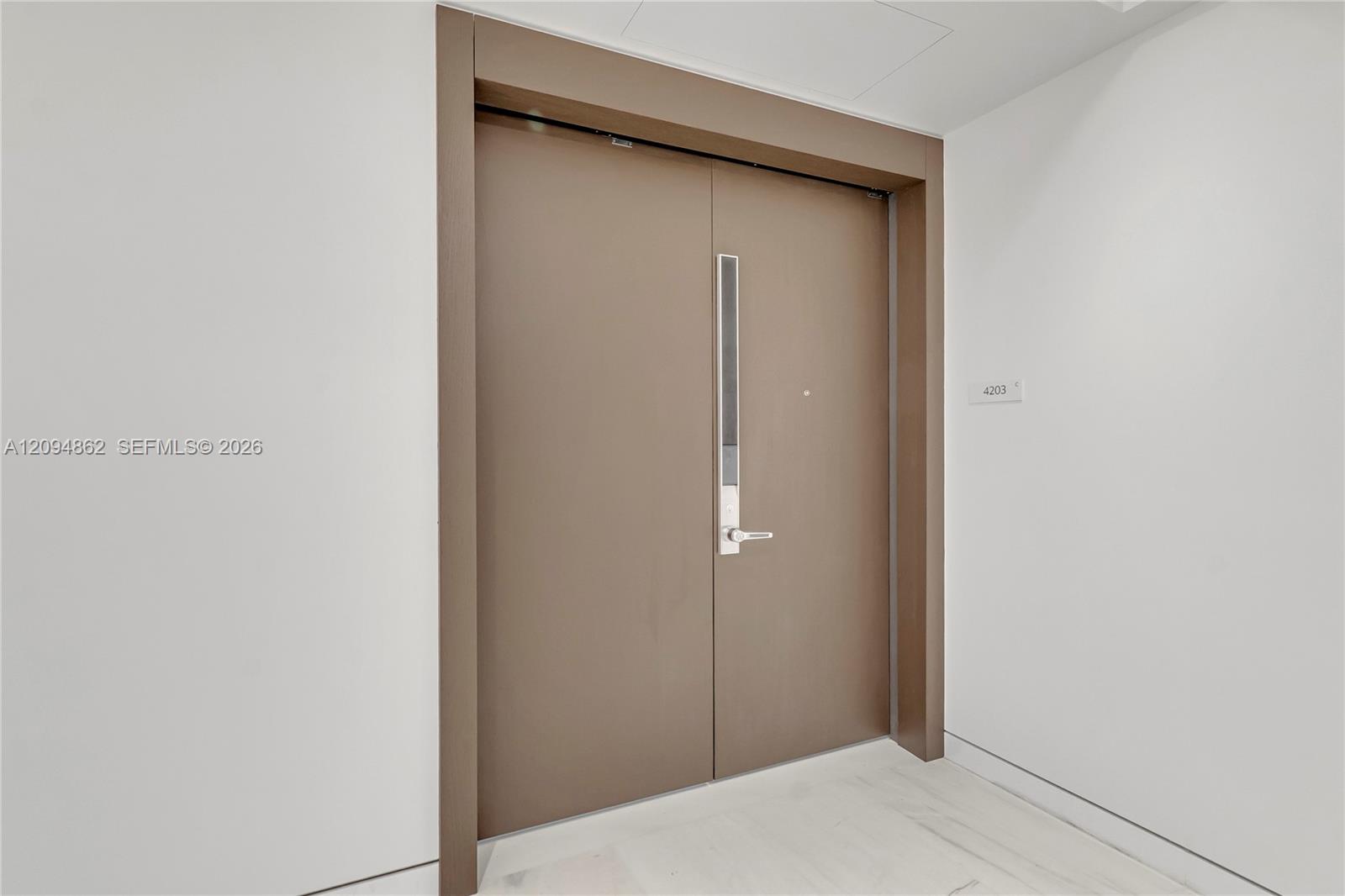 300 Biscayne Blvd Way # 4203
