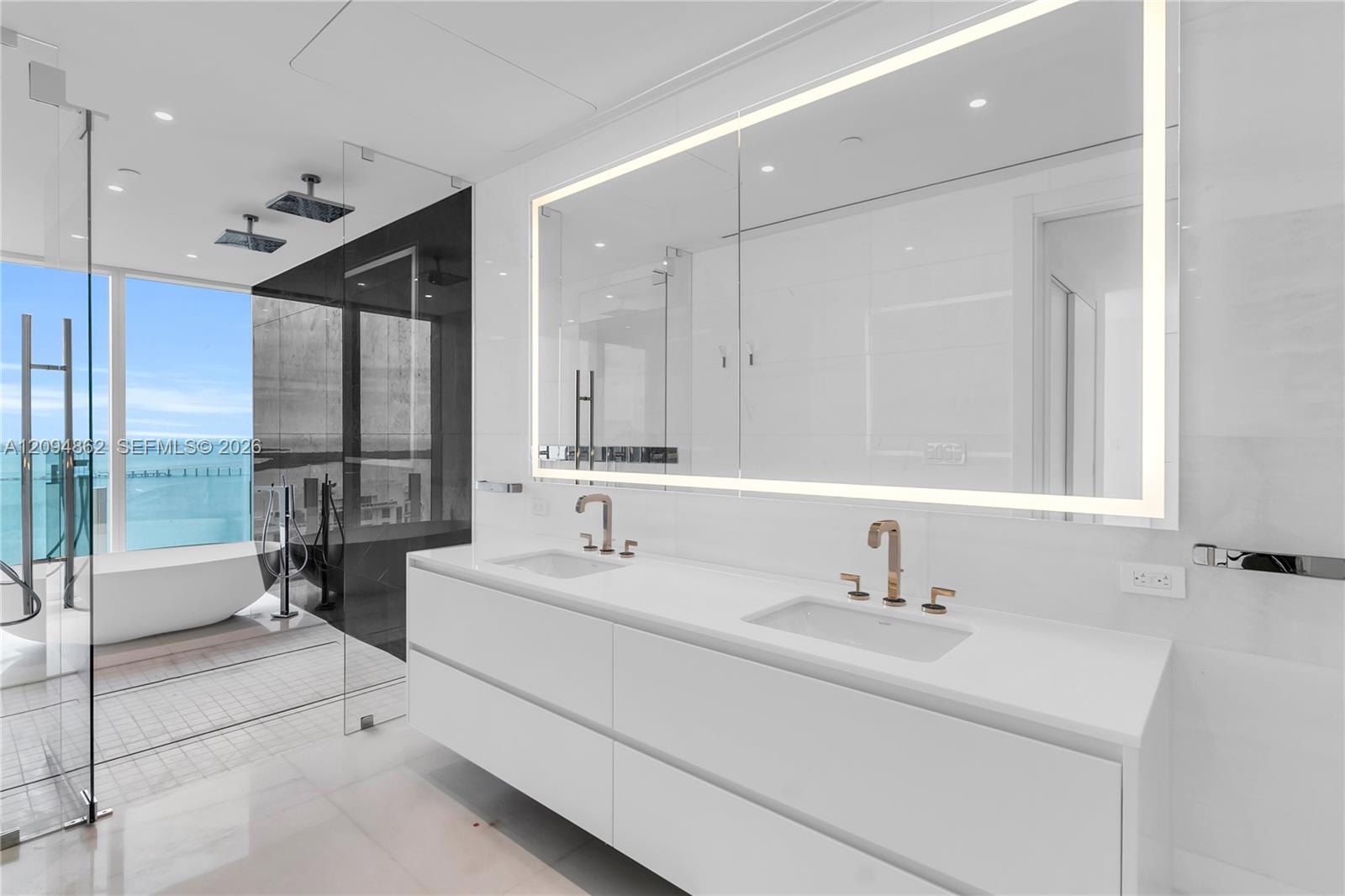 300 Biscayne Blvd Way # 4203