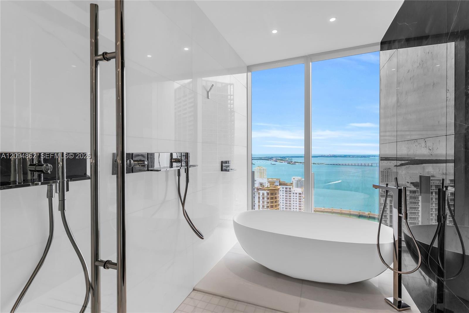 300 Biscayne Blvd Way # 4203