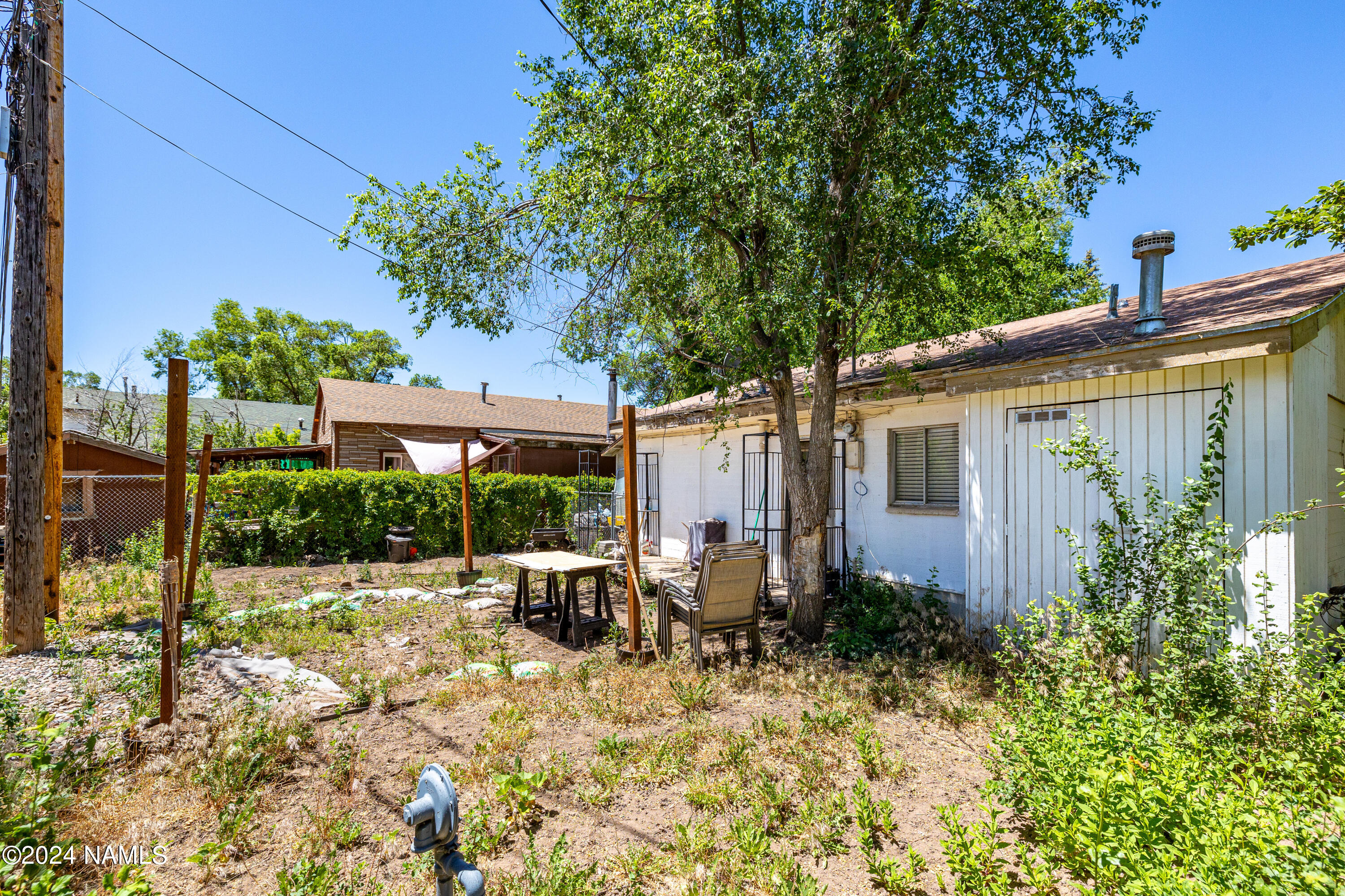 2712 N Rose Street