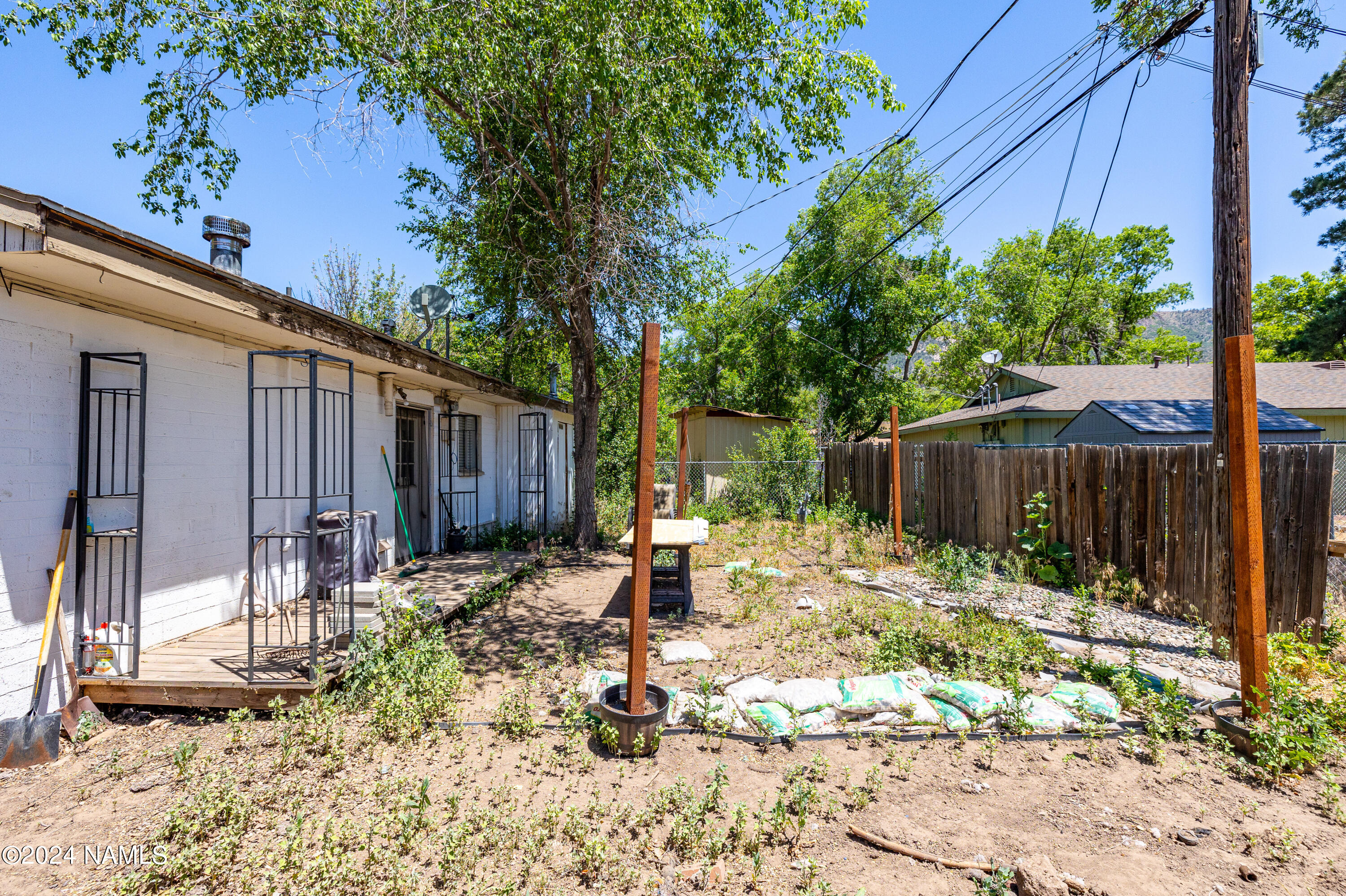 2712 N Rose Street