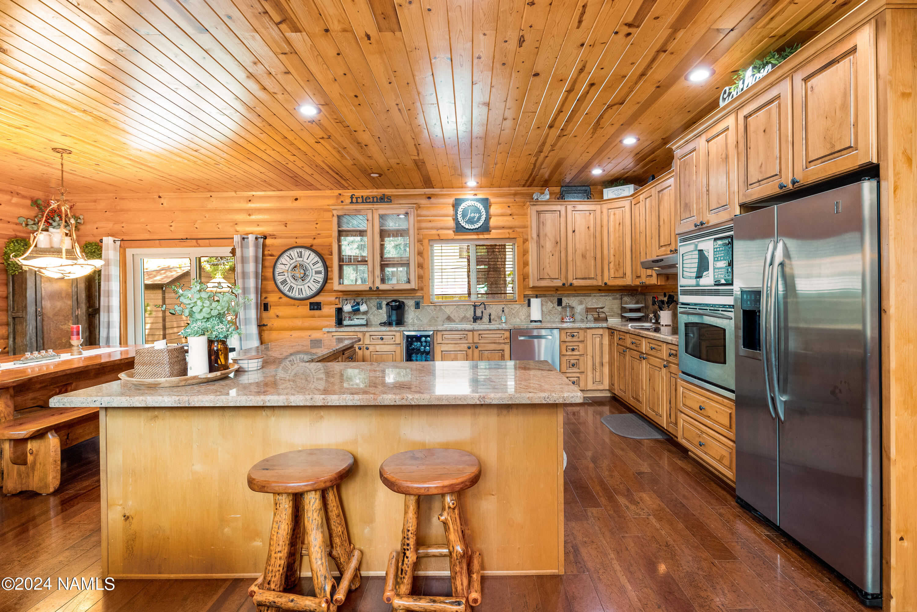 1440 E Antelope Trail