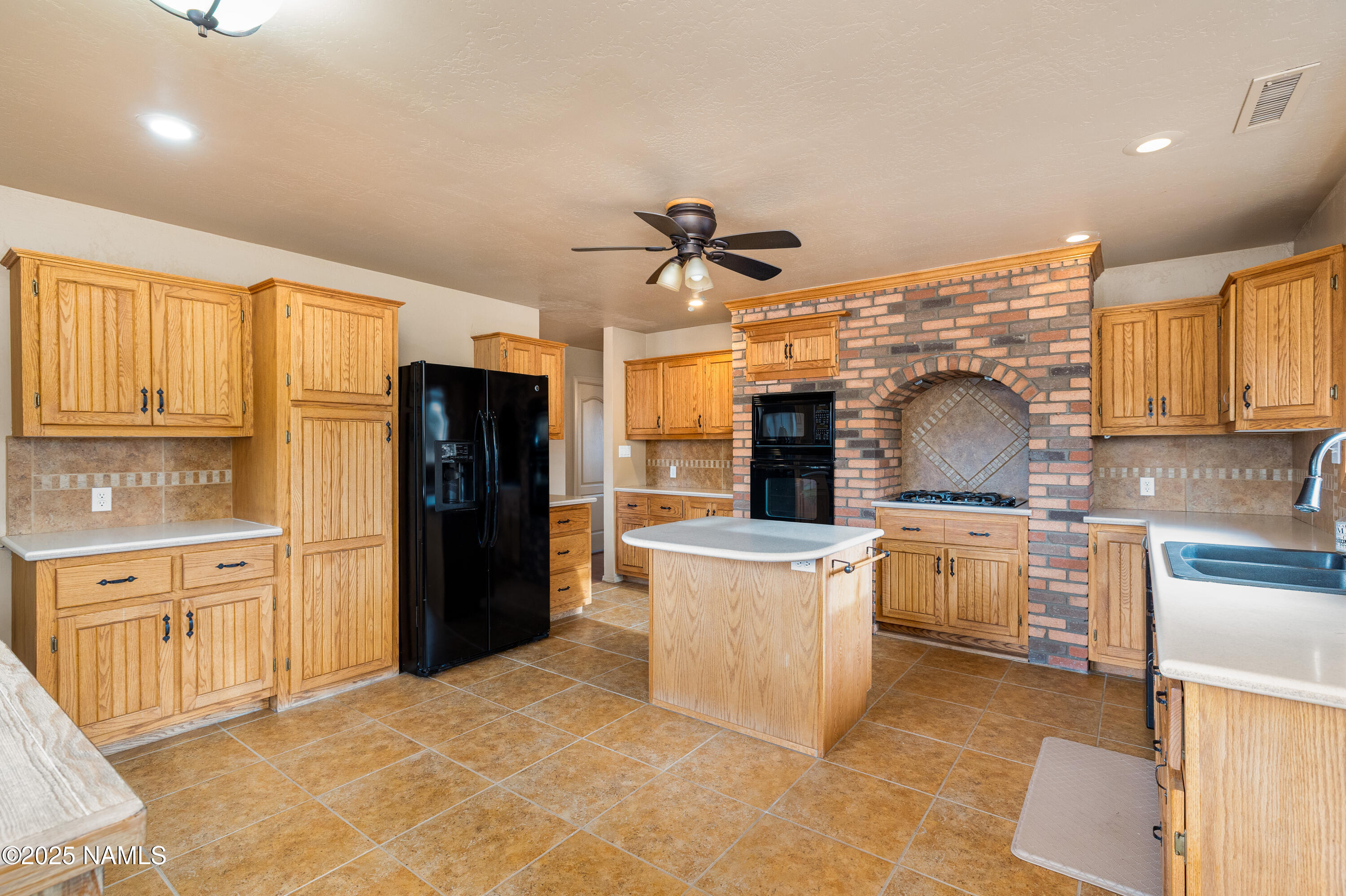 8285 Caballo Way