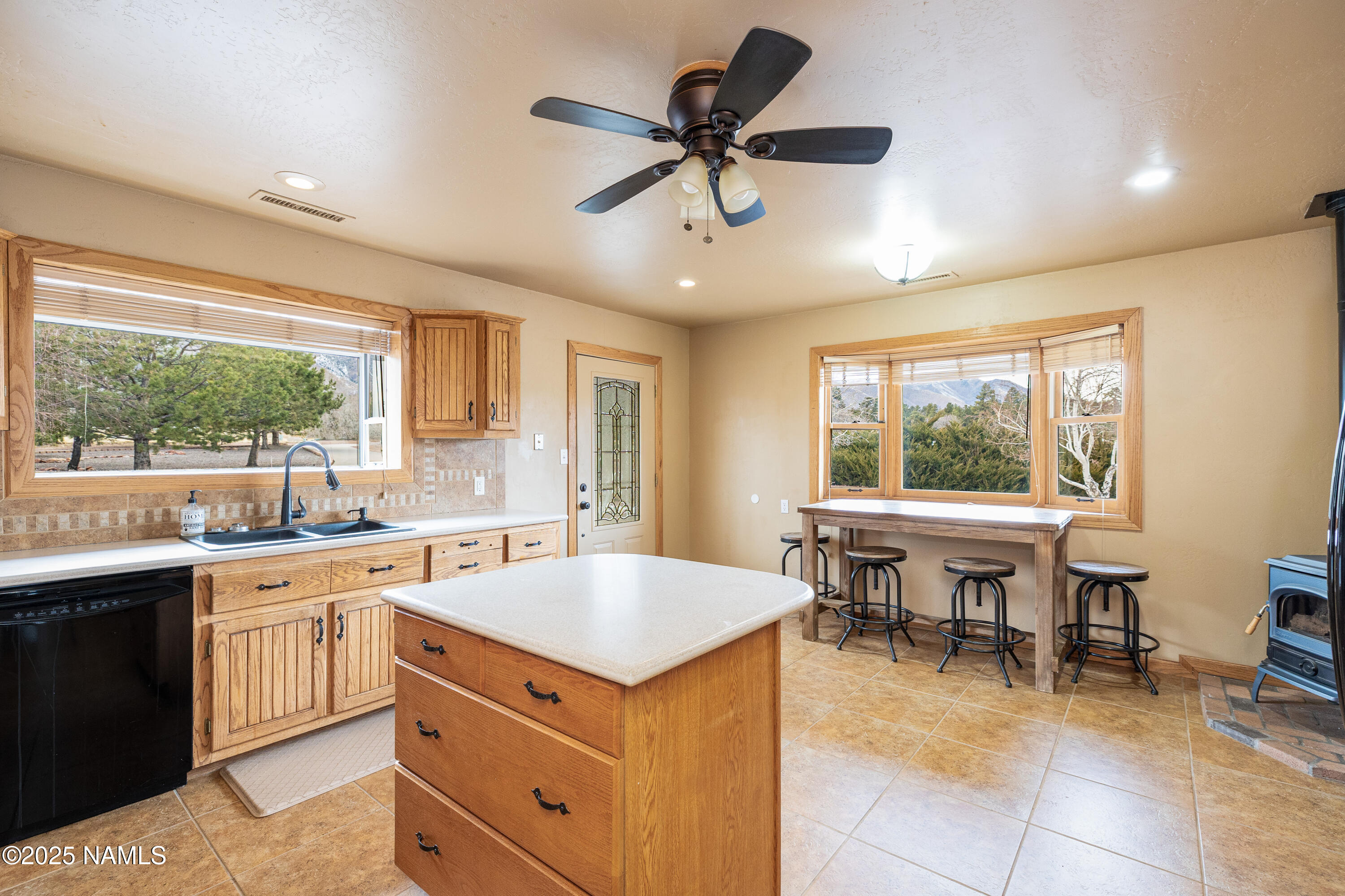 8285 Caballo Way