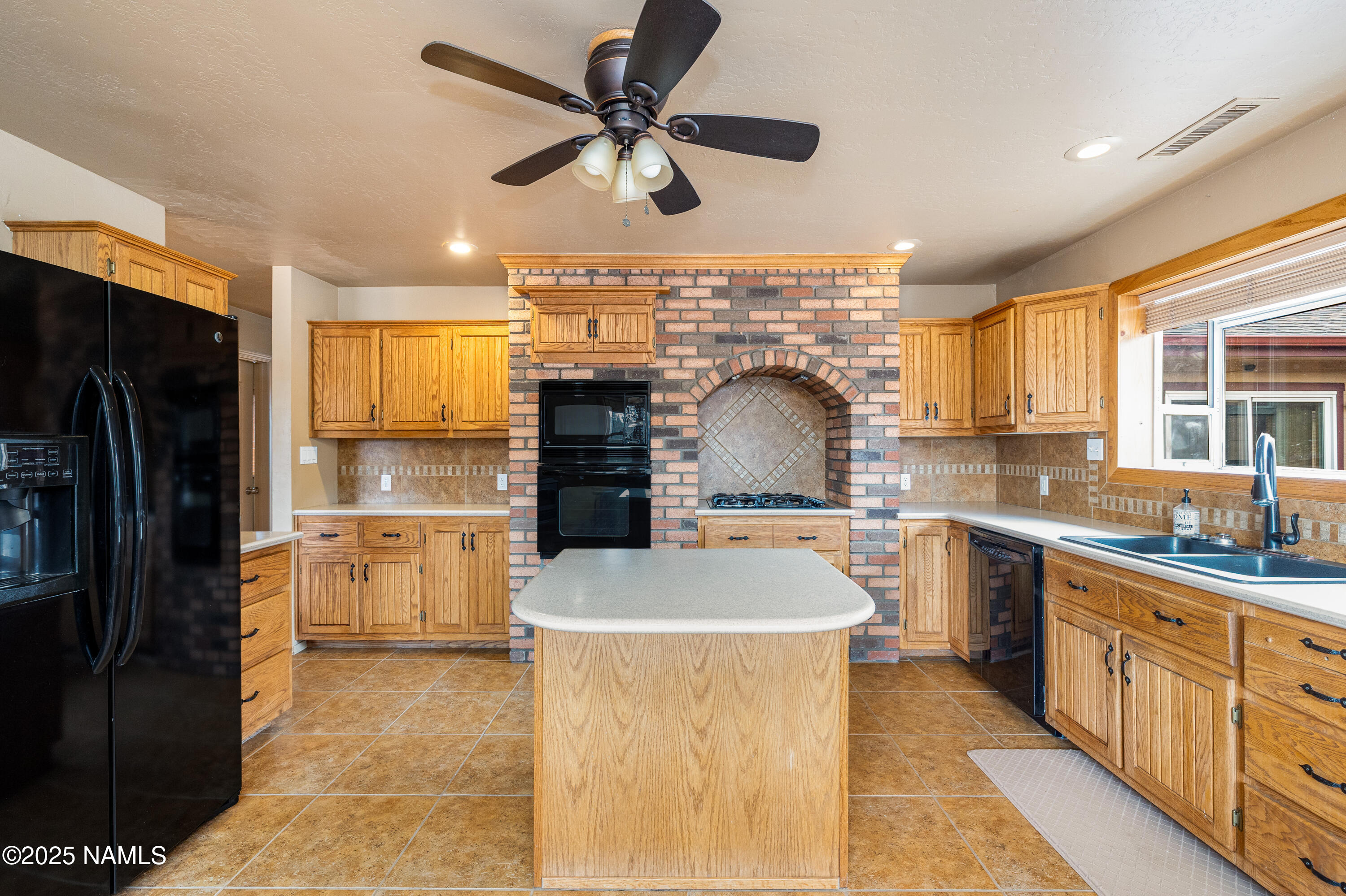 8285 Caballo Way