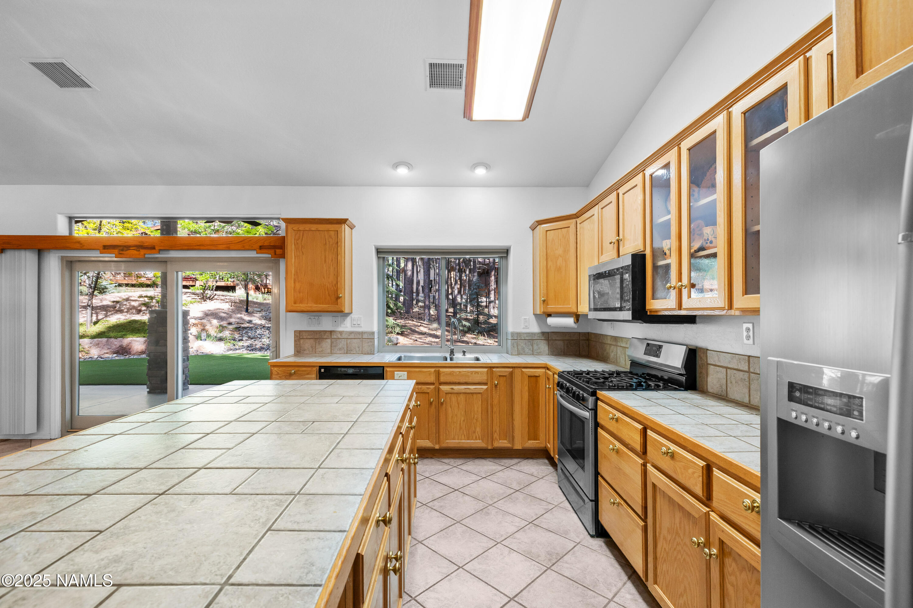 1734 N Mariposa Road