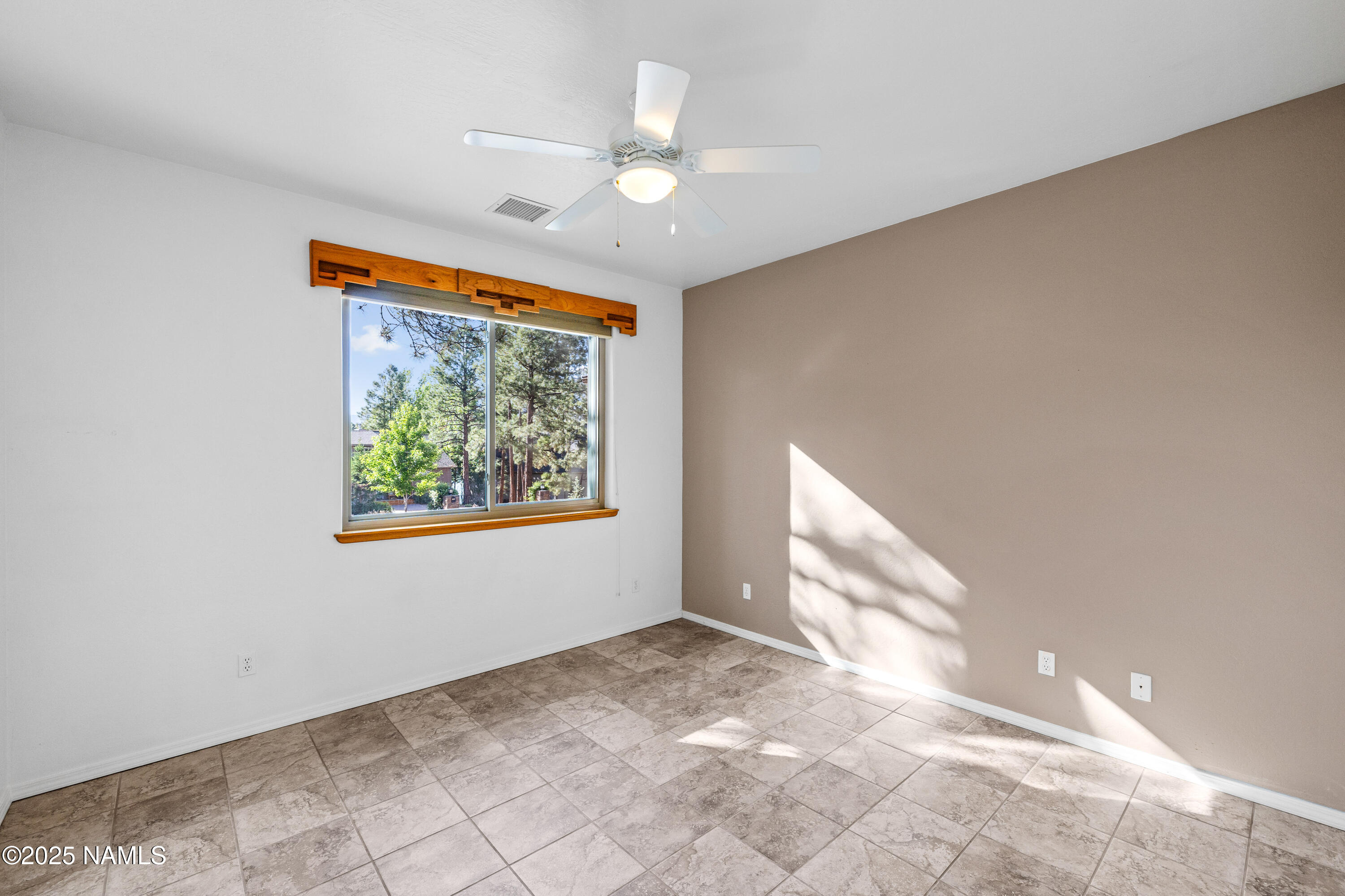 1734 N Mariposa Road
