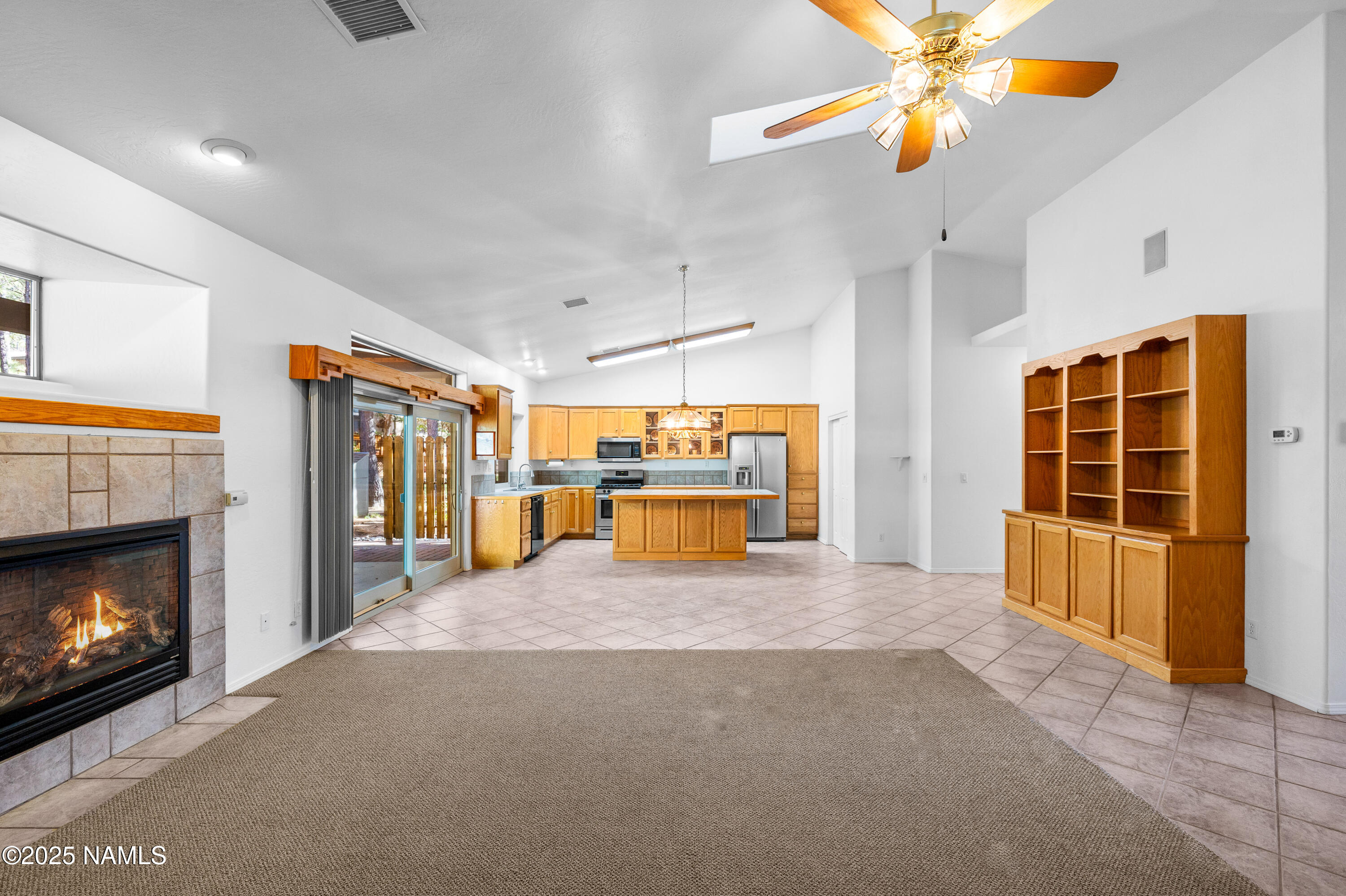 1734 N Mariposa Road