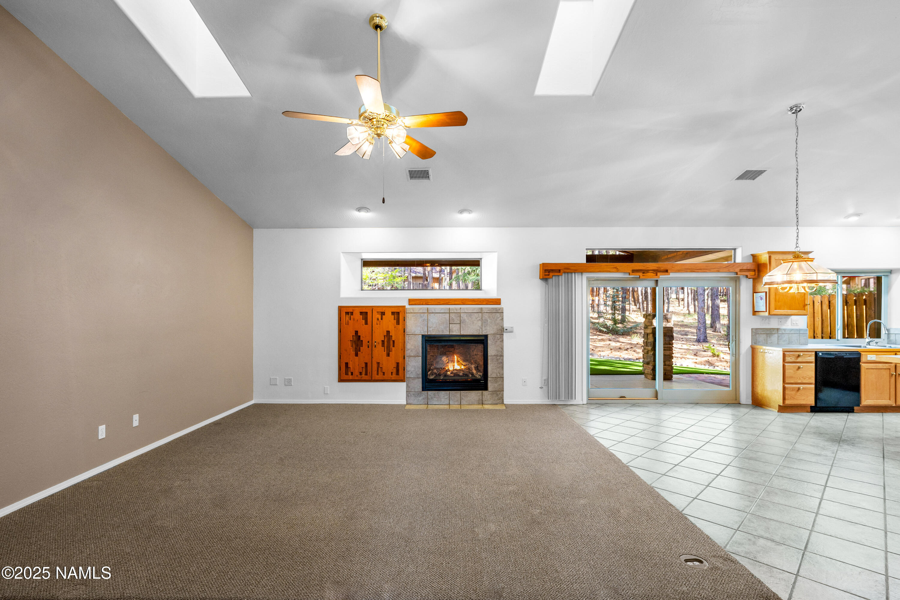 1734 N Mariposa Road