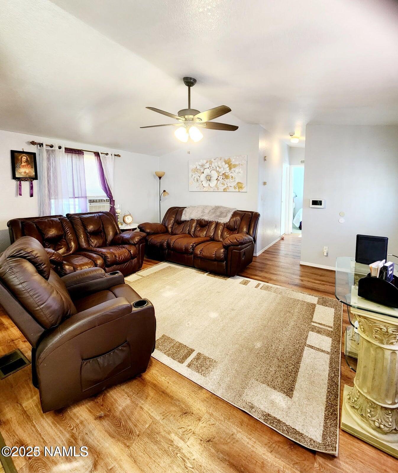 1450 W Kaibab Lane, 70