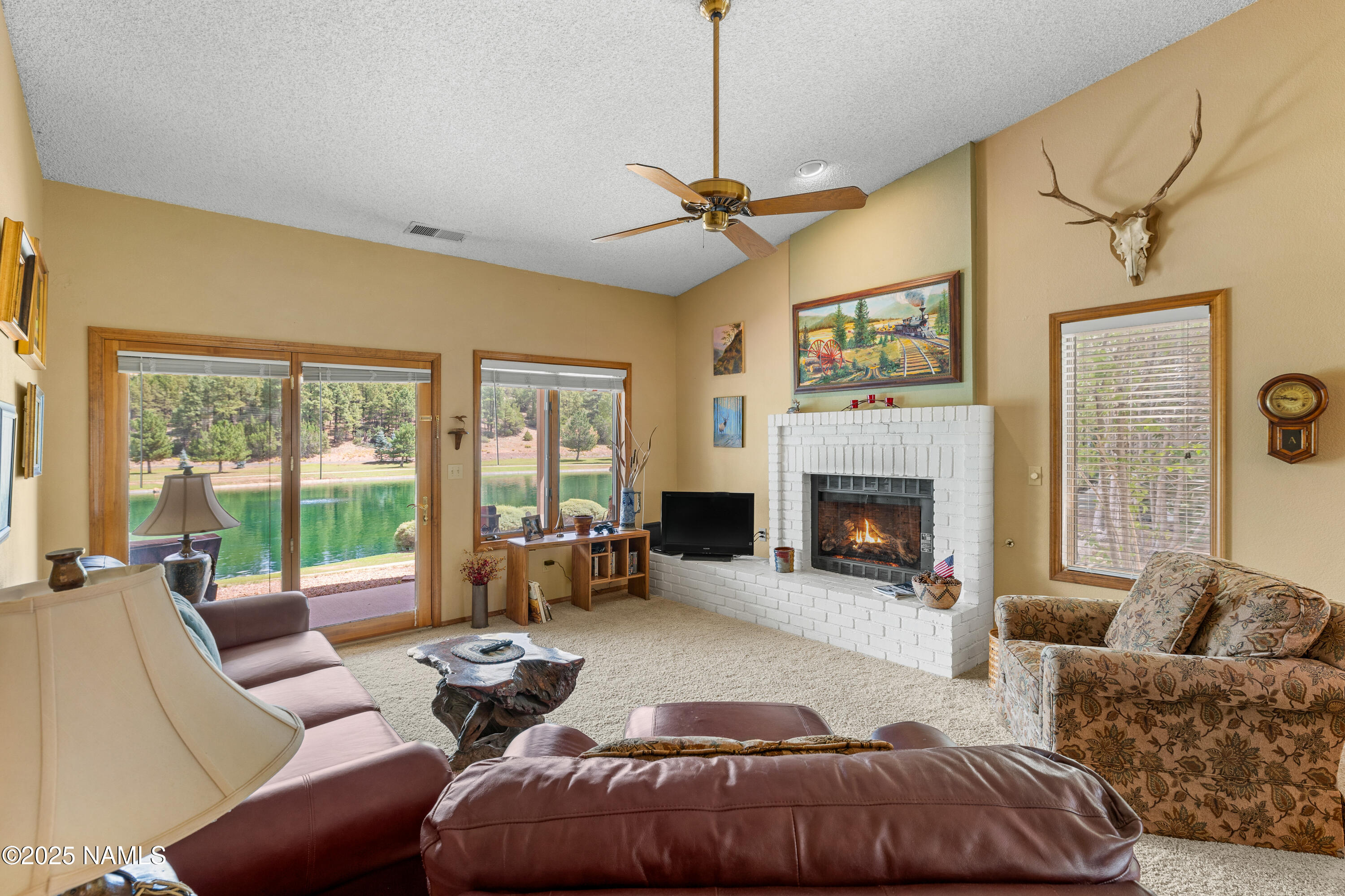 6236 E Willow Loop