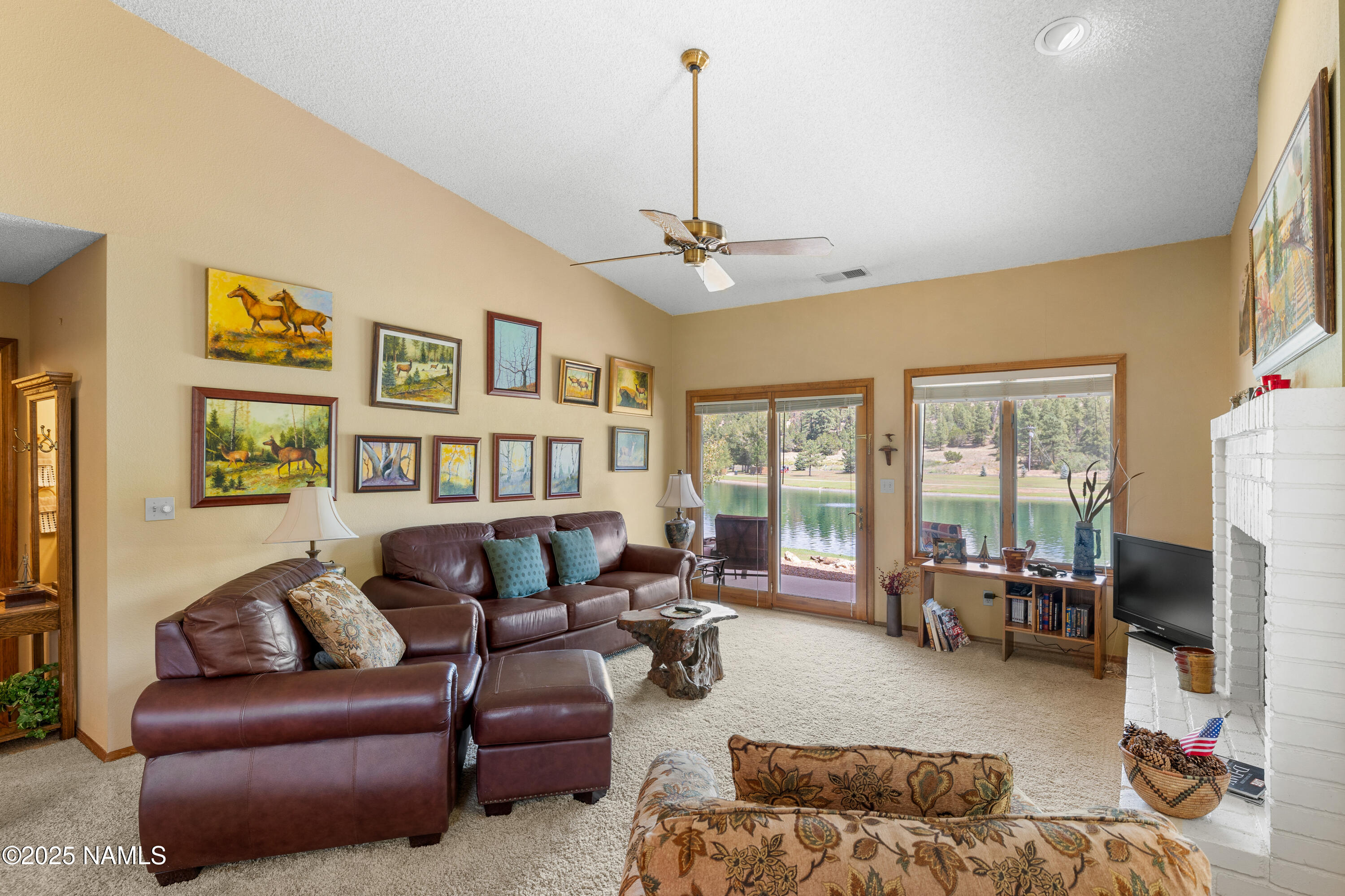 6236 E Willow Loop