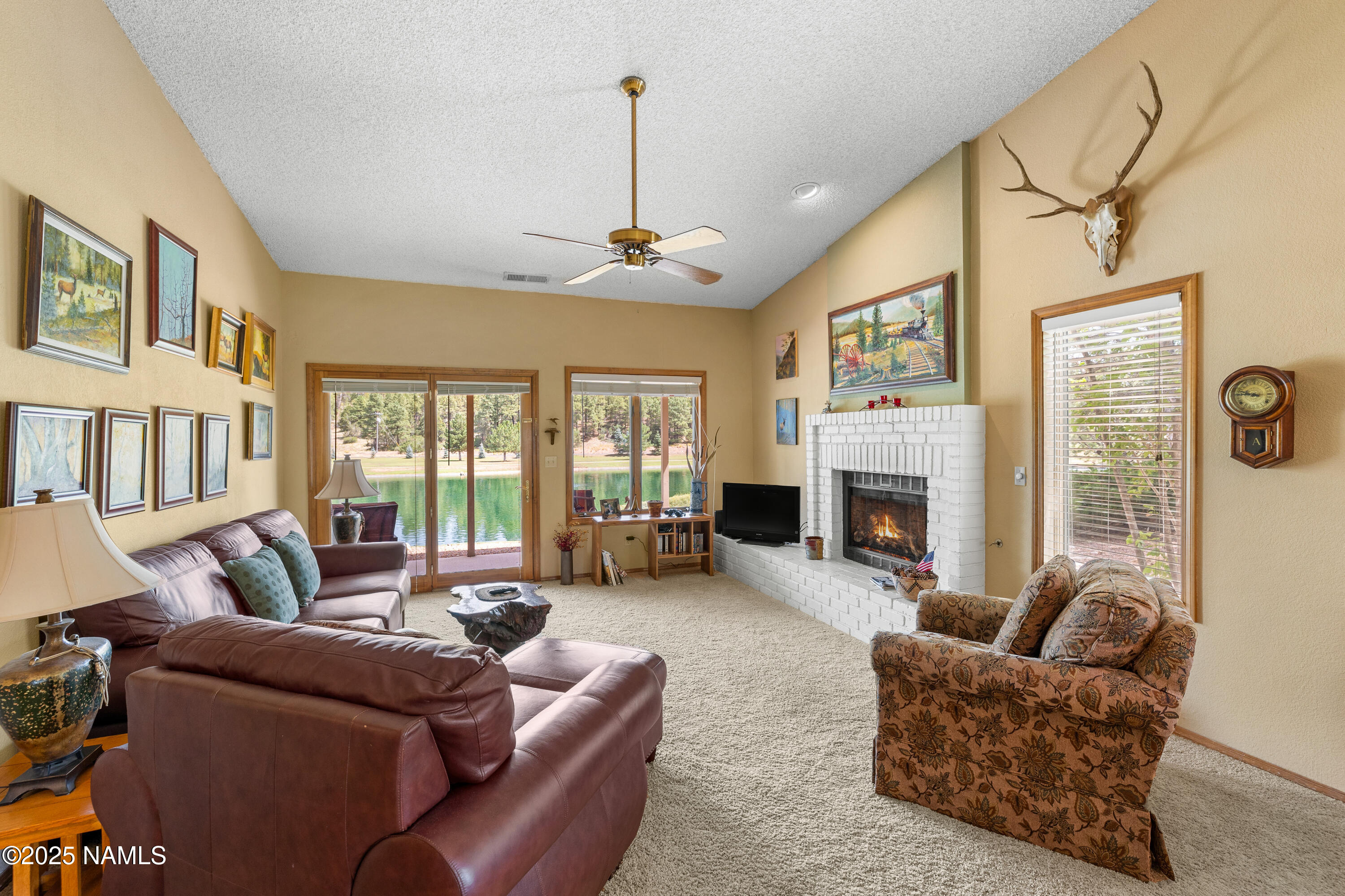 6236 E Willow Loop