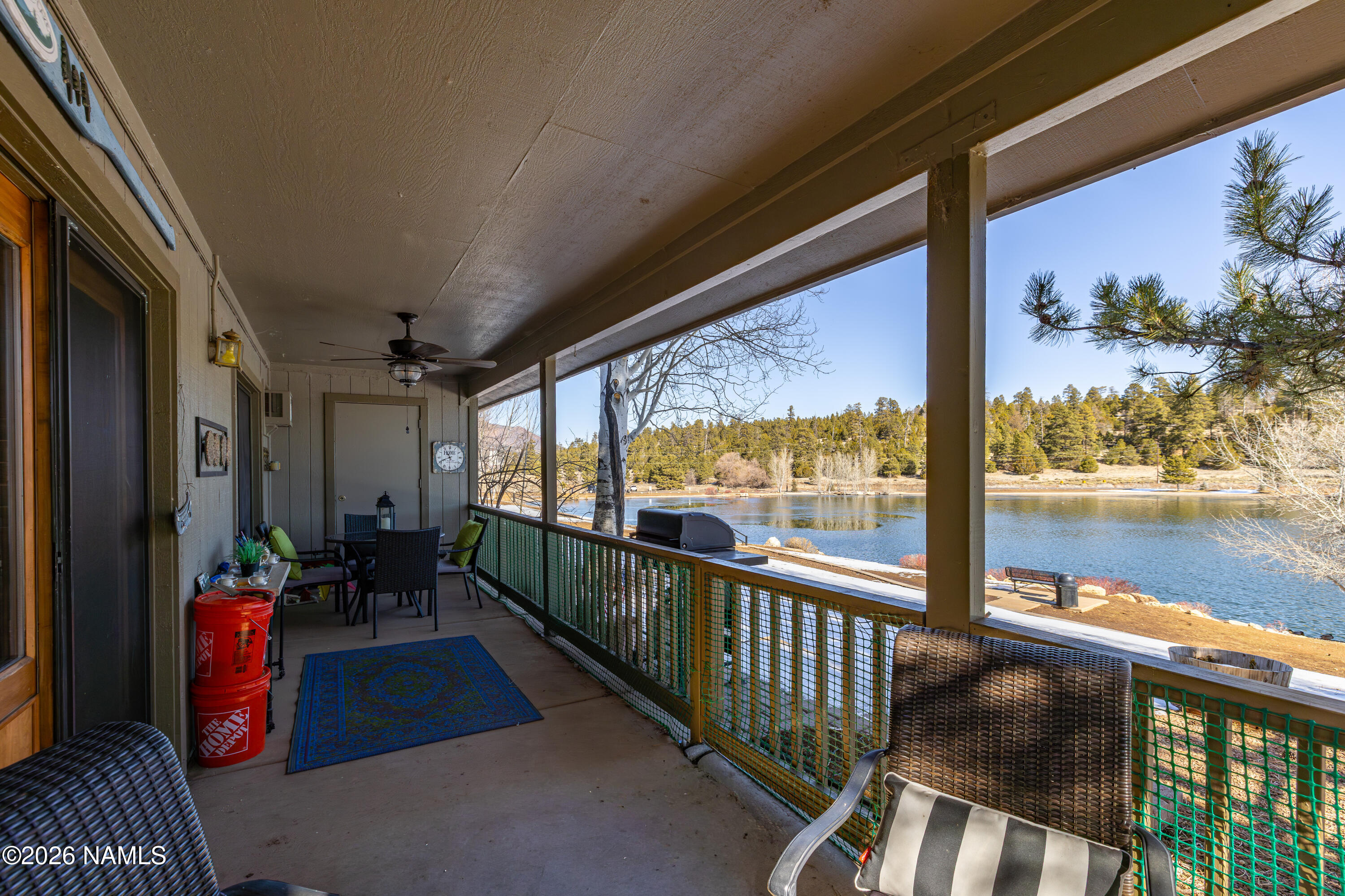 6130 E Laurel Loop