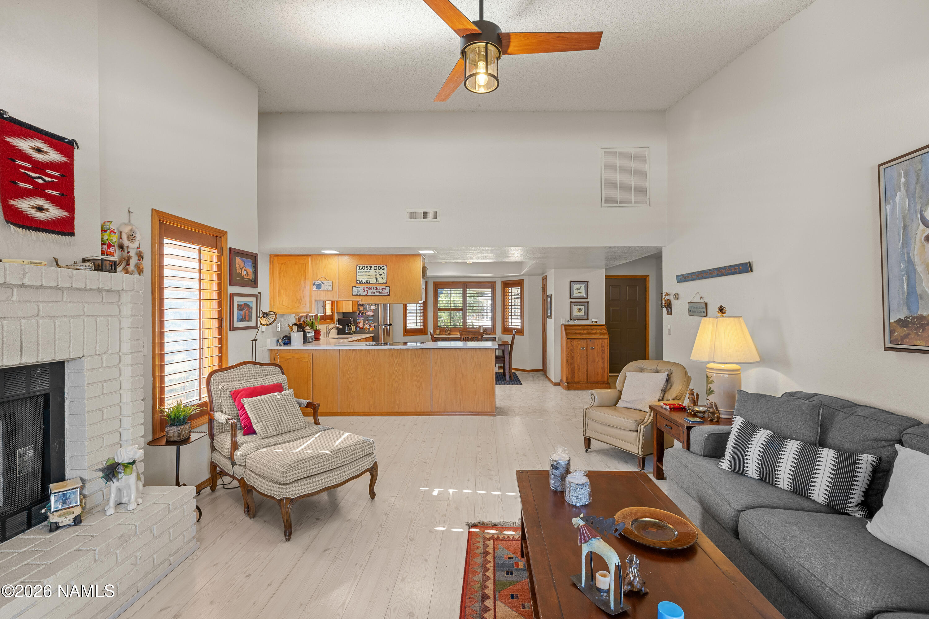 6130 E Laurel Loop