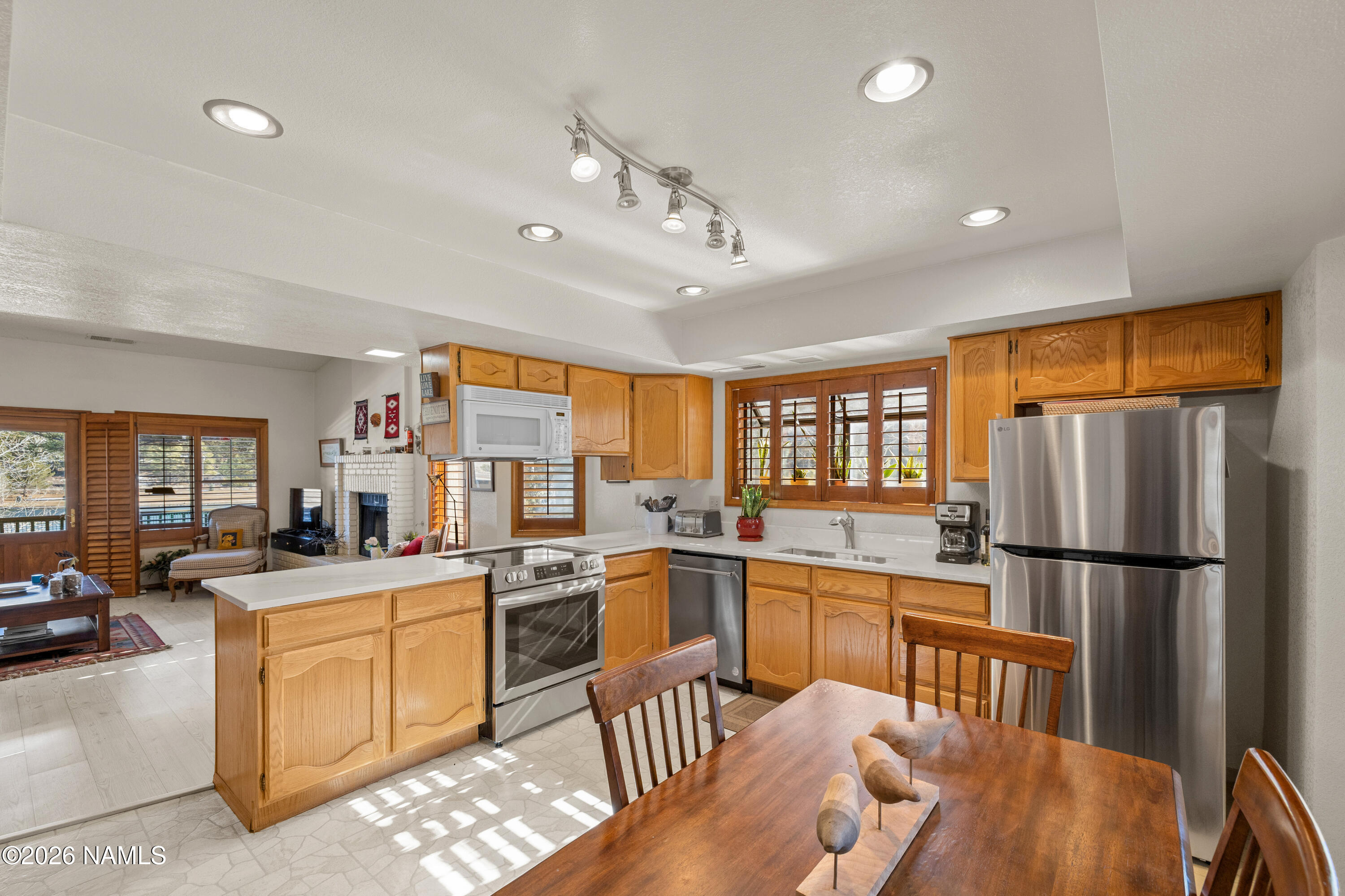 6130 E Laurel Loop