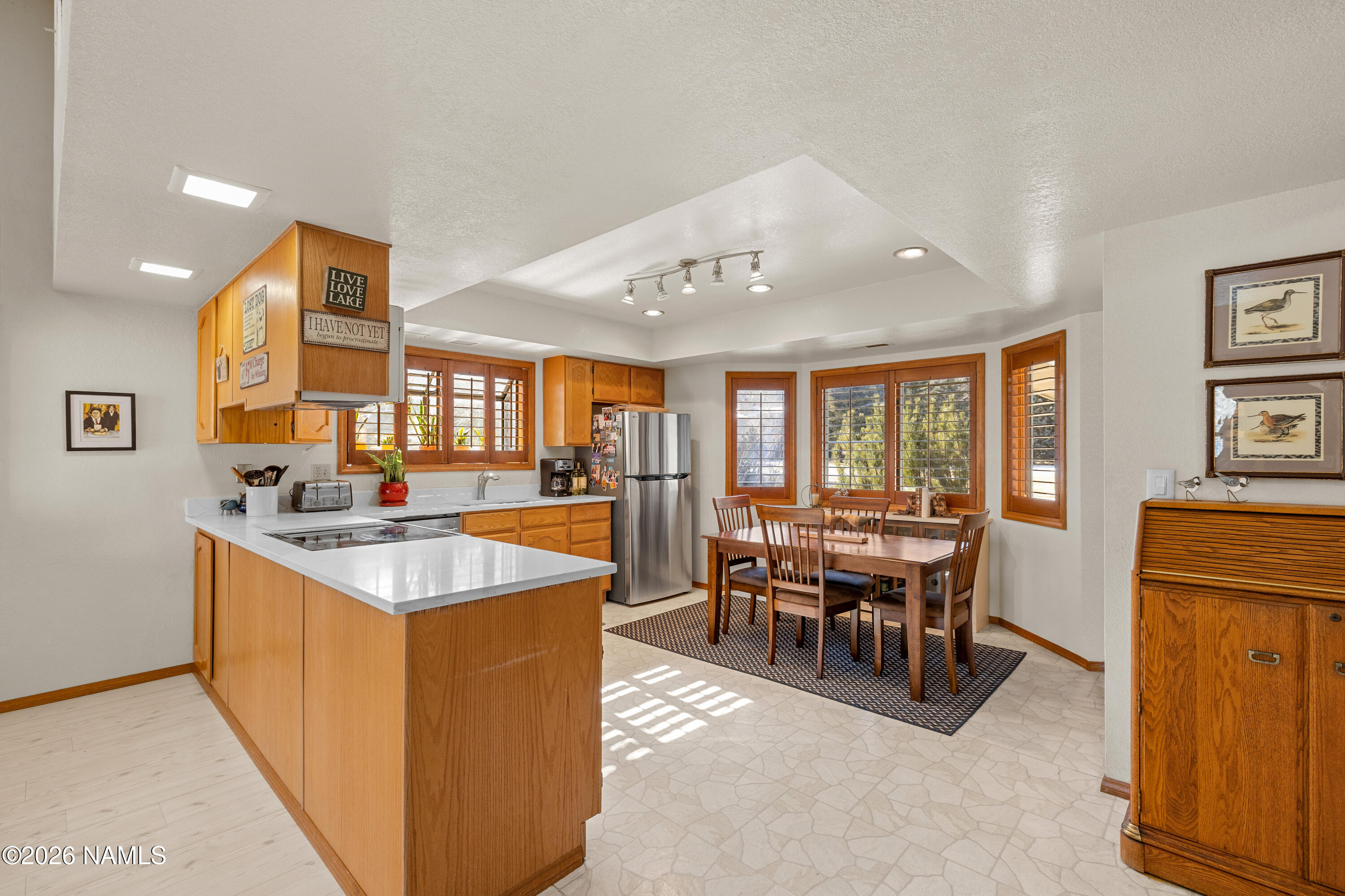 6130 E Laurel Loop