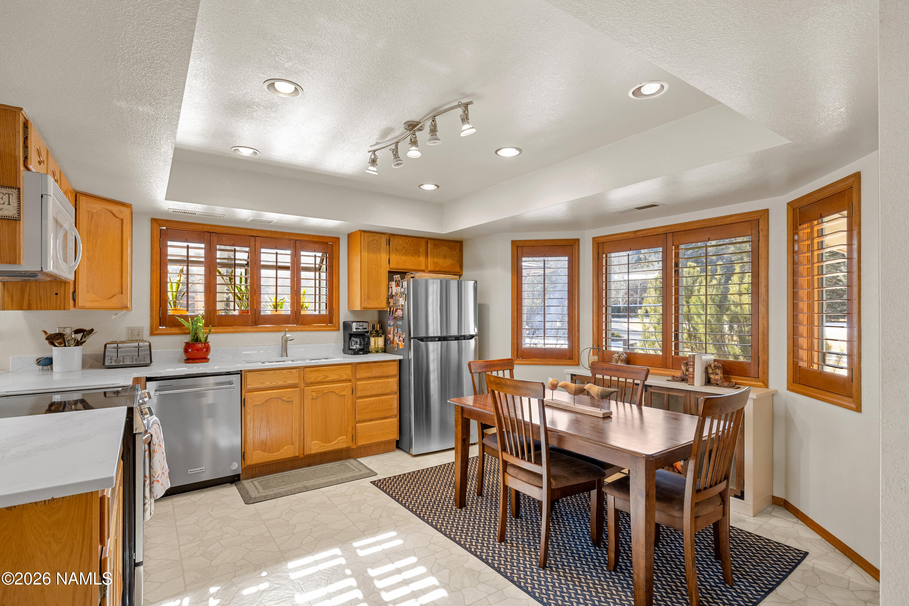 6130 E Laurel Loop