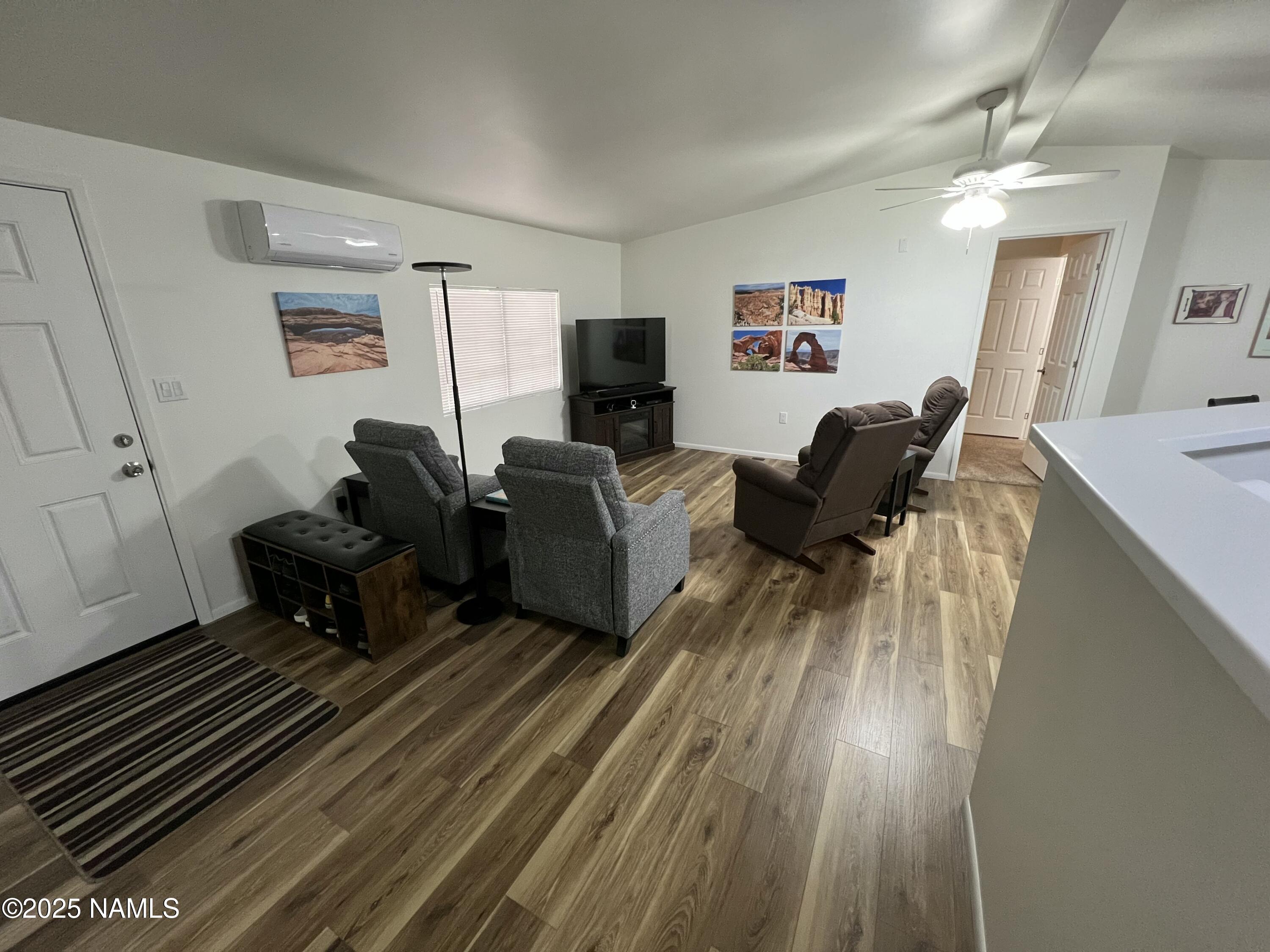 2401 W Route 66 17